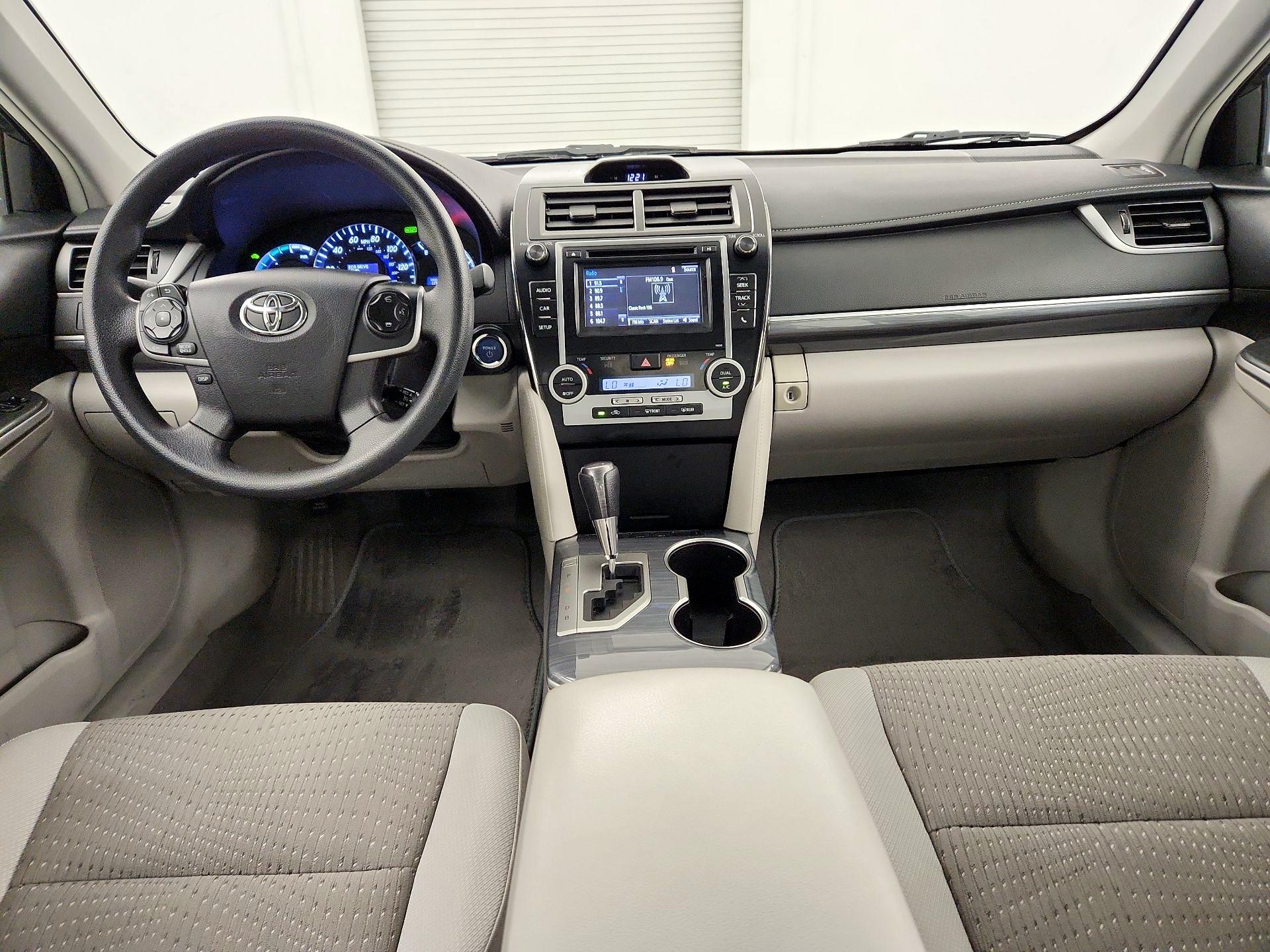 Thumbnail: 2014 Toyota Camry - 8