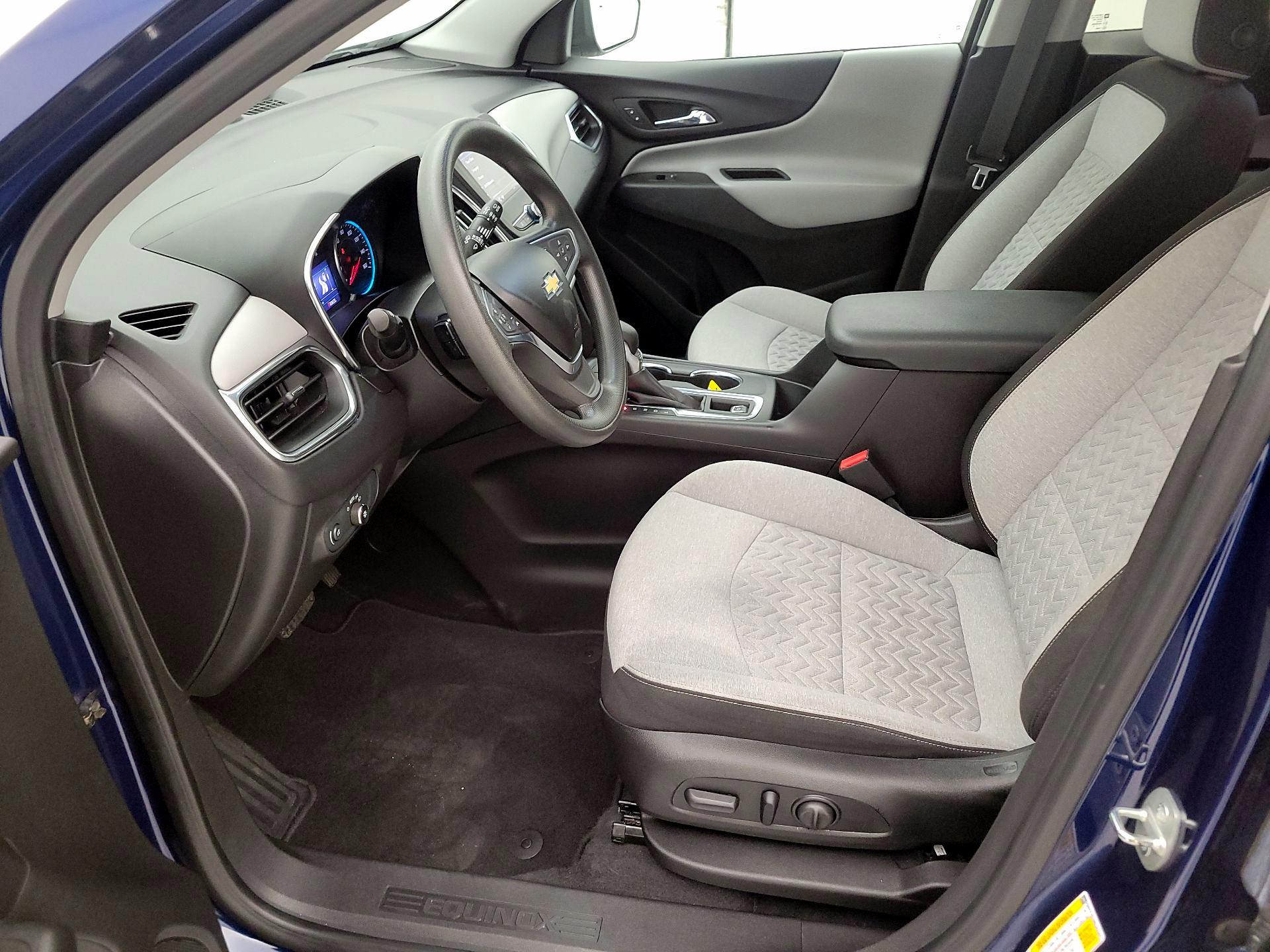 Thumbnail: 2022 Chevrolet Equinox - 11