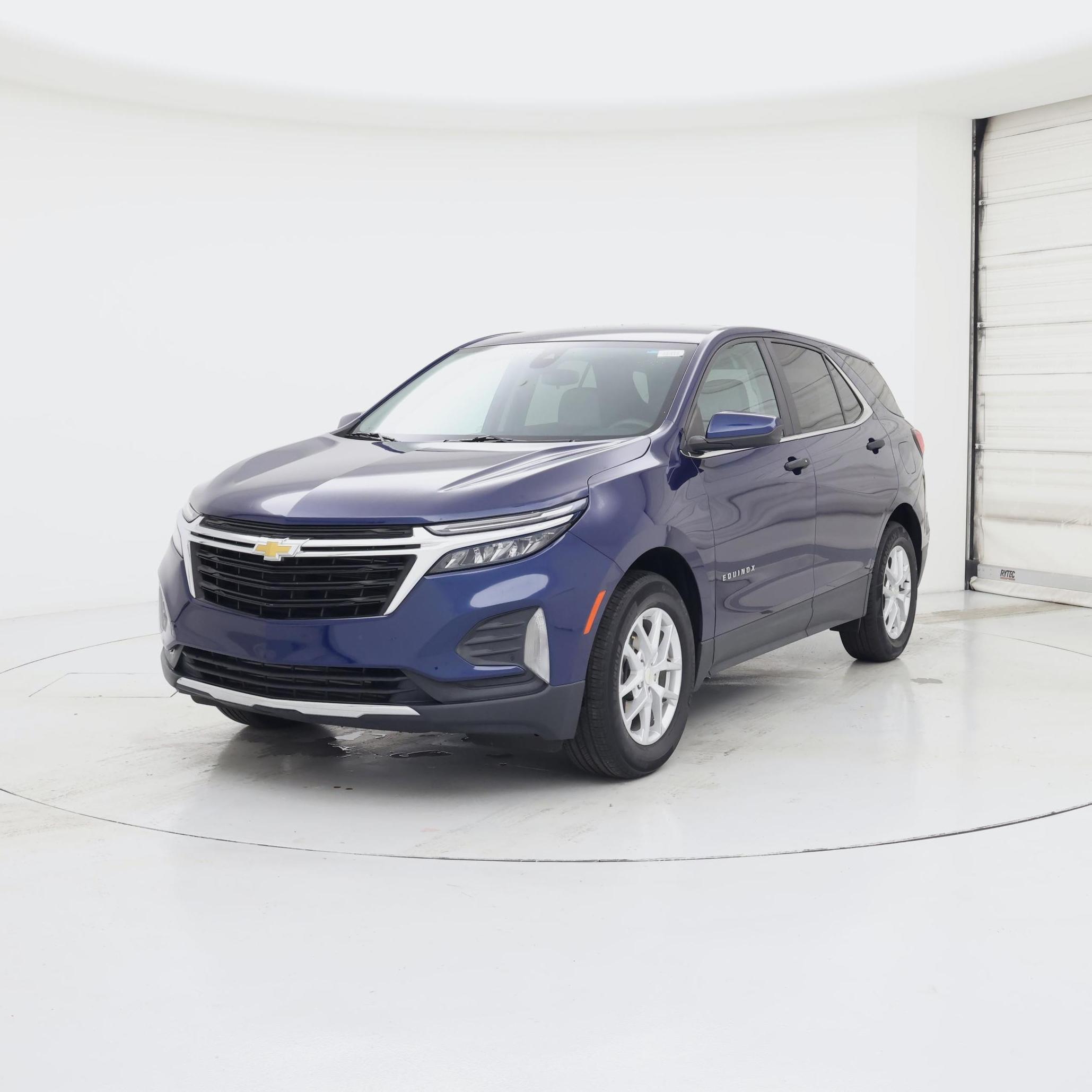 Thumbnail: 2022 Chevrolet Equinox - 4
