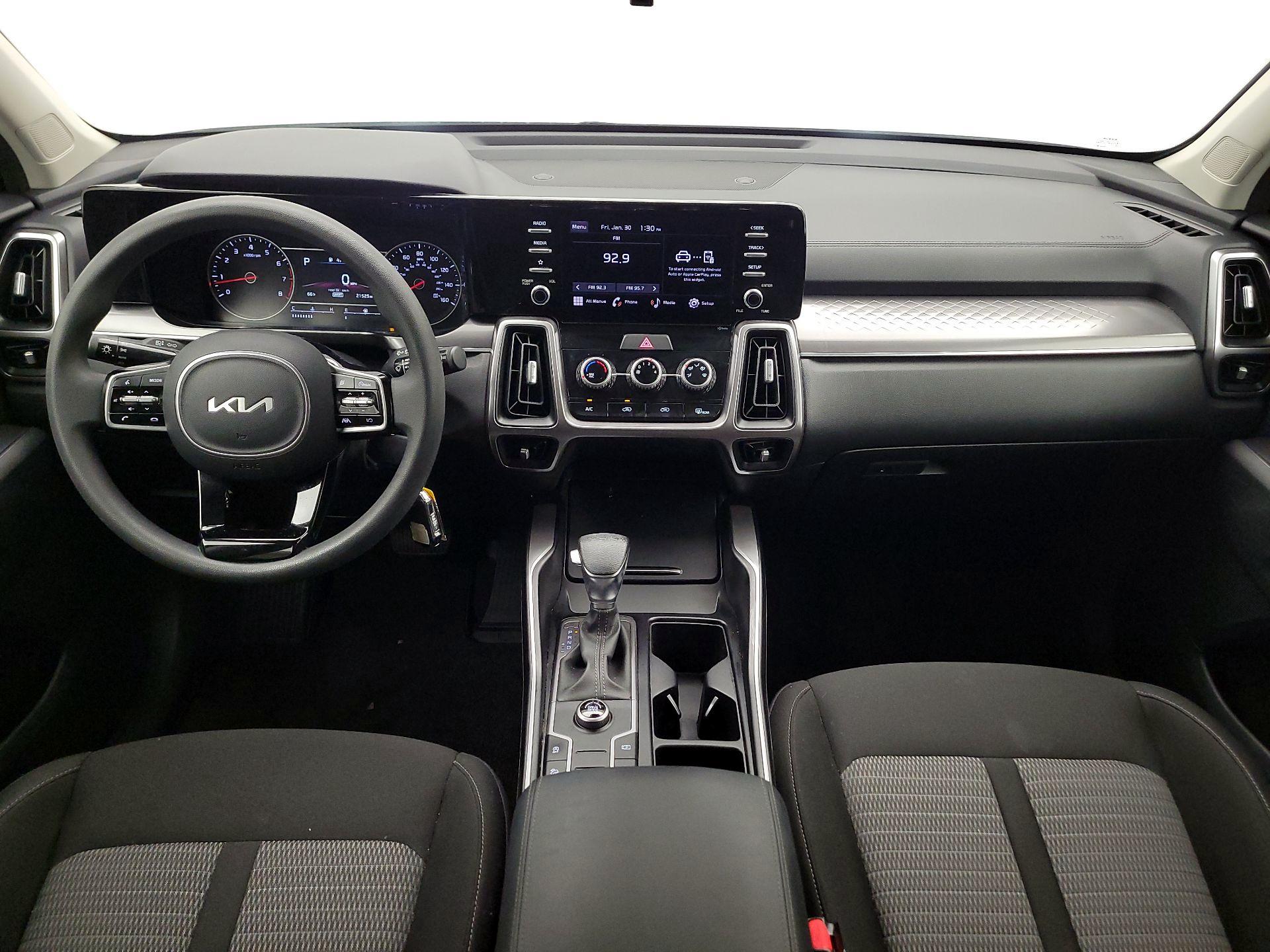 Thumbnail: 2023 Kia Sorento - 9