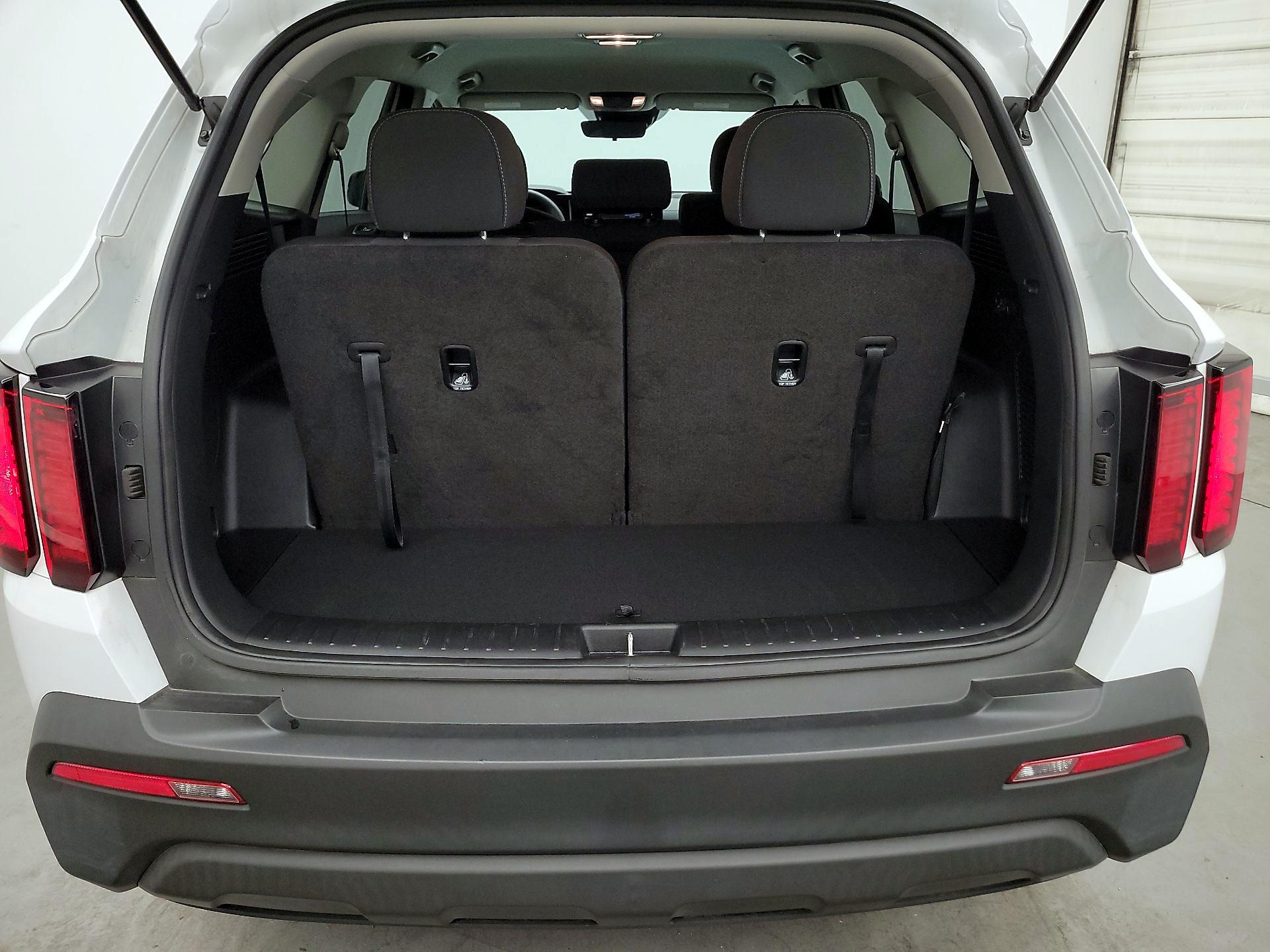 Thumbnail: 2023 Kia Sorento - 20