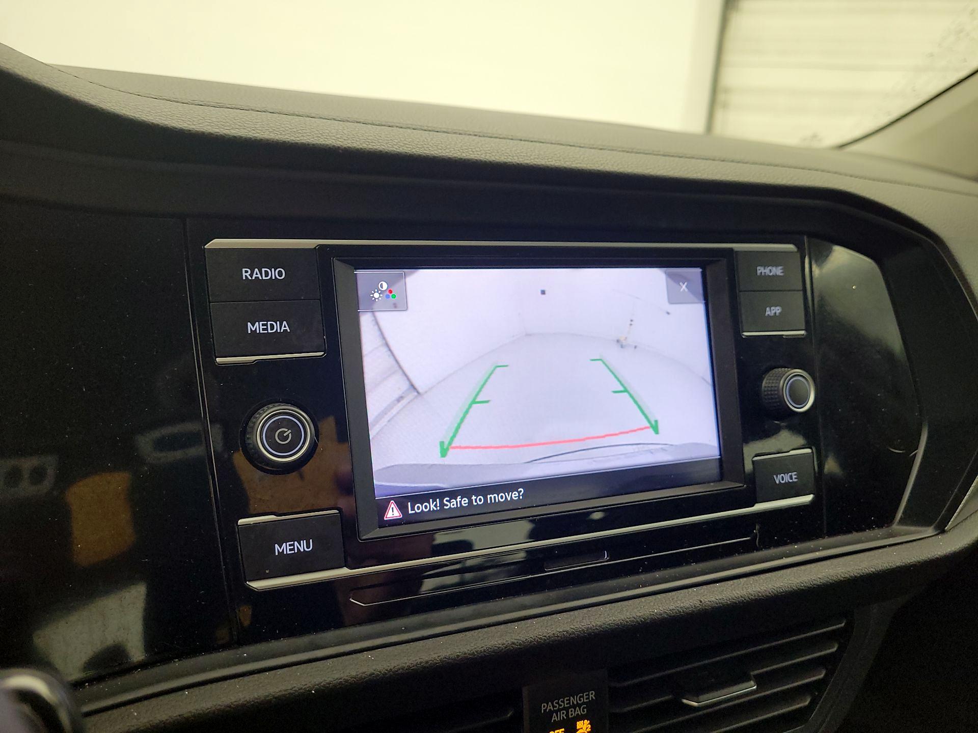 Thumbnail: 2022 Volkswagen Jetta - 14