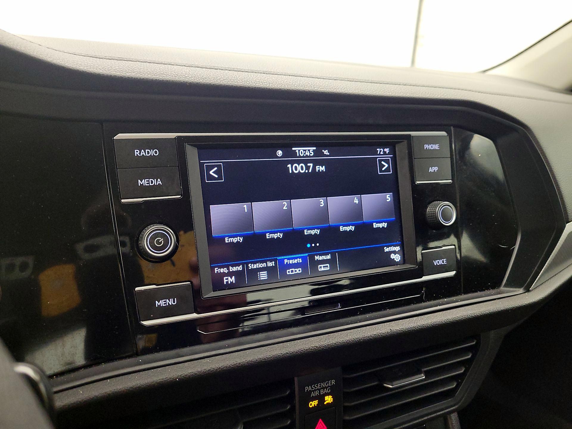 Thumbnail: 2022 Volkswagen Jetta - 15