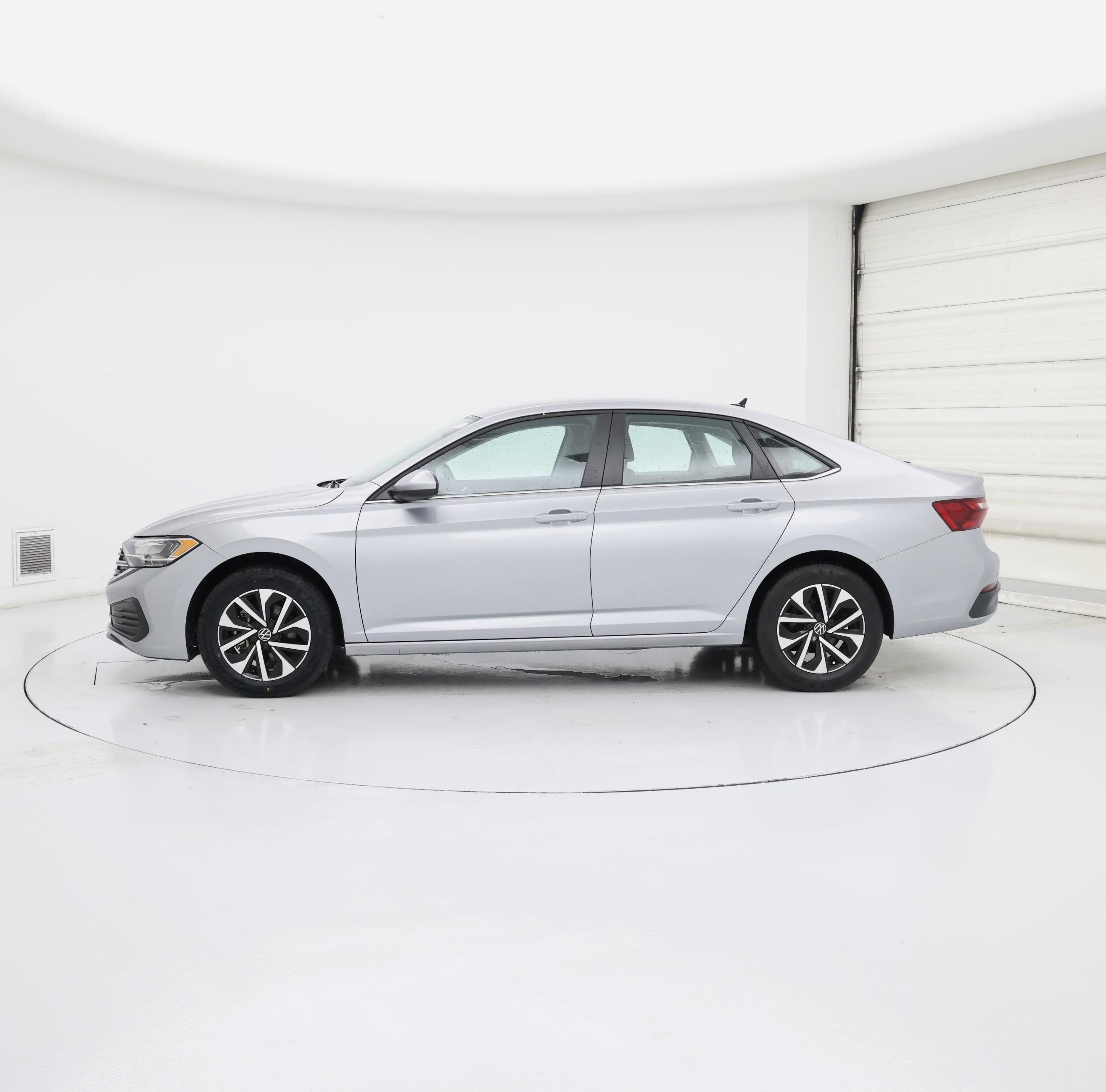 Thumbnail: 2022 Volkswagen Jetta - 3