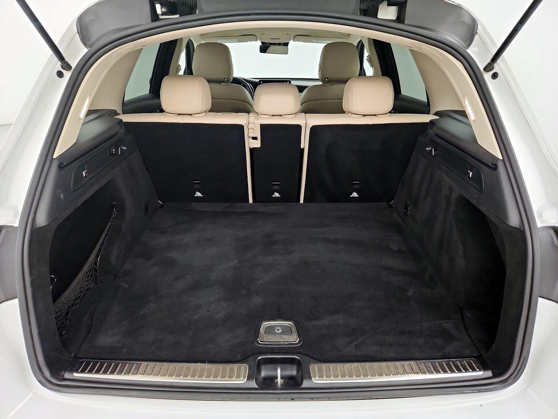 Thumbnail: 2022 Mercedes-Benz GLC - 18