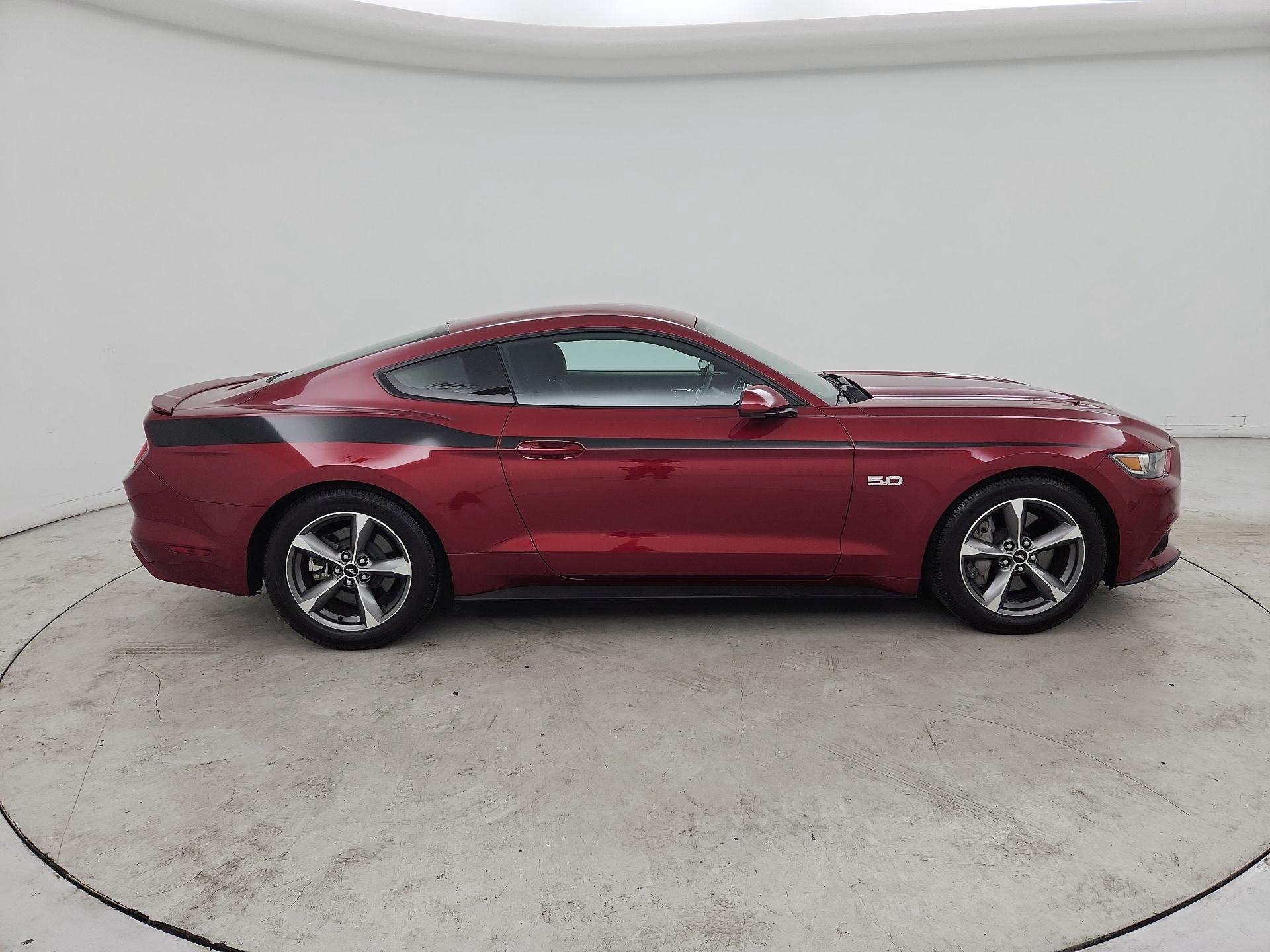 Thumbnail: 2017 Ford Mustang - 4