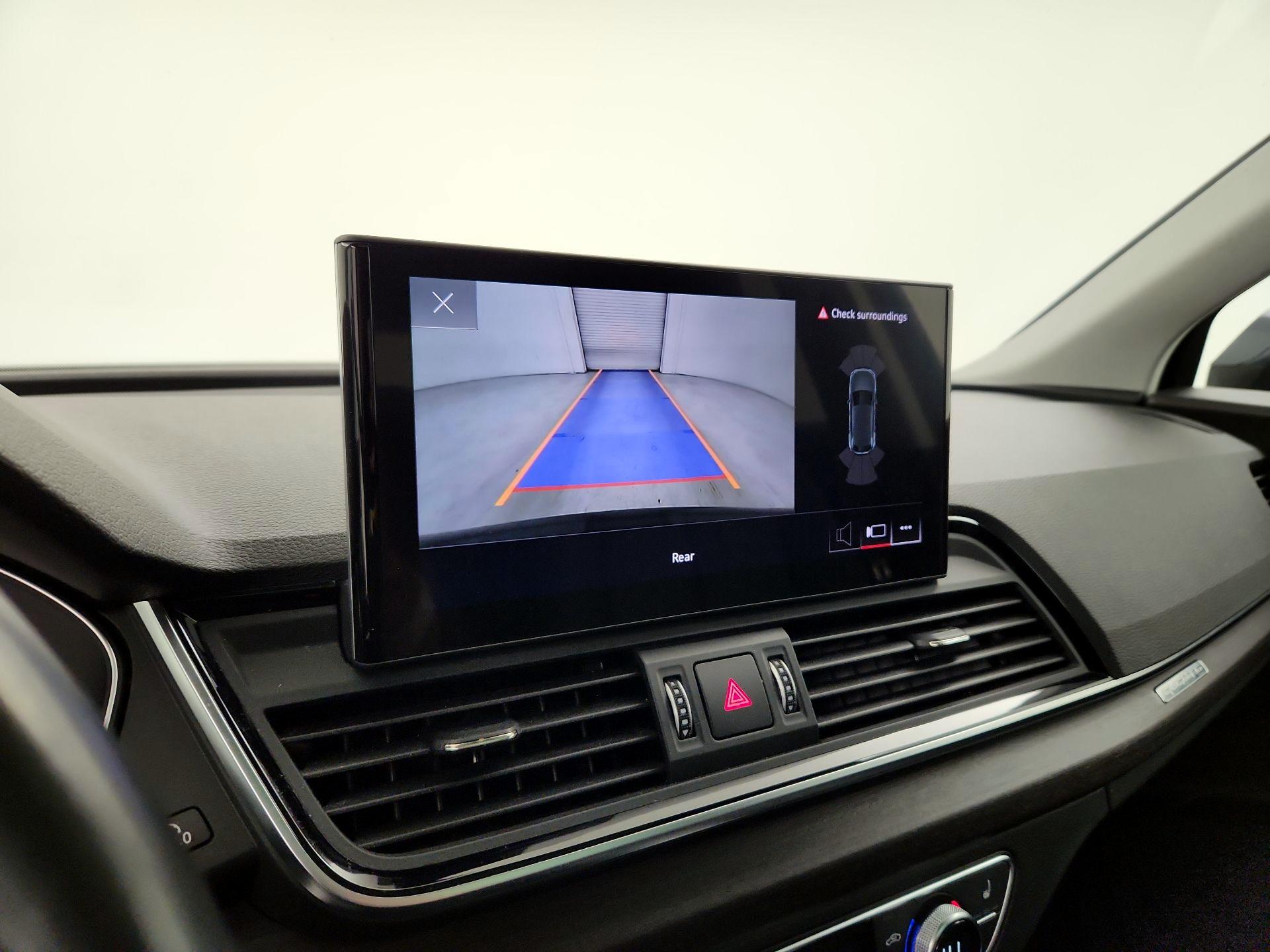 Thumbnail: 2021 Audi Q5 - 12