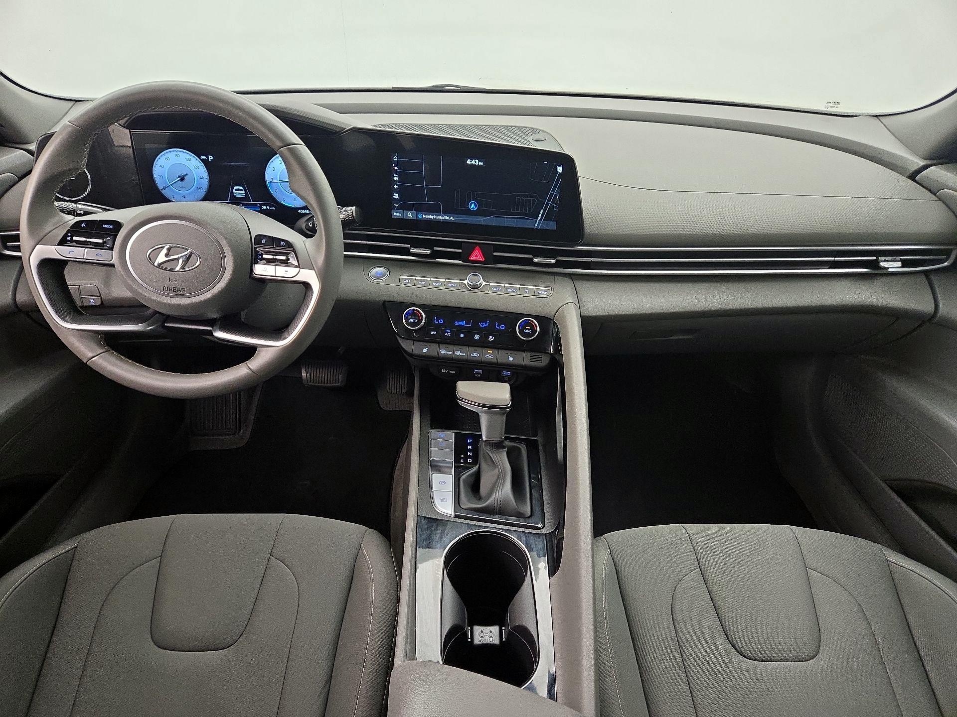 Thumbnail: 2023 Hyundai Elantra - 9