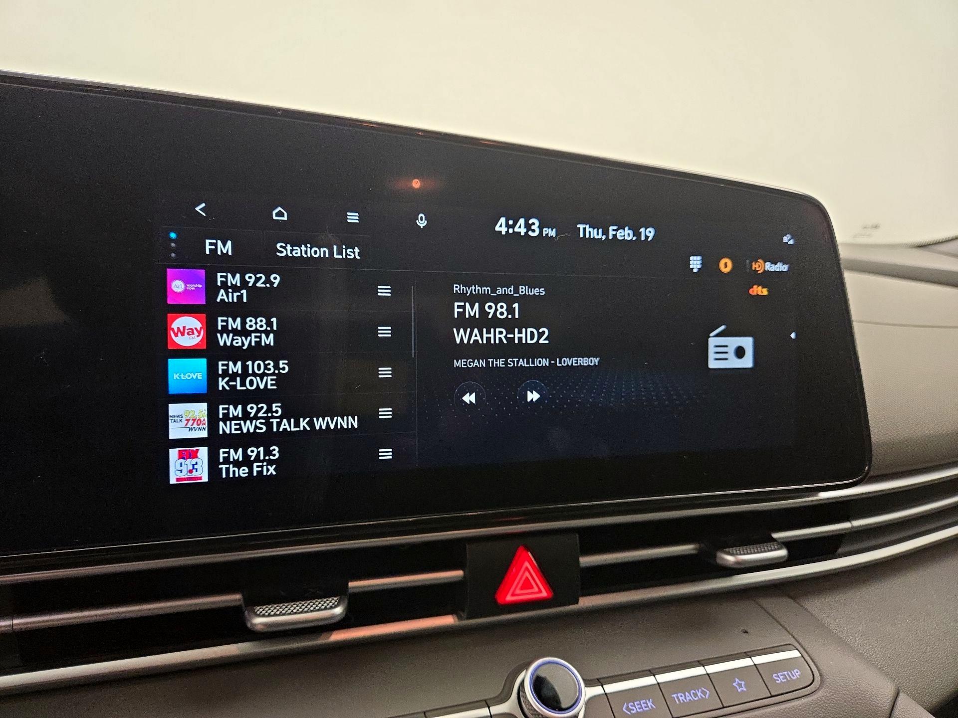 Thumbnail: 2023 Hyundai Elantra - 16