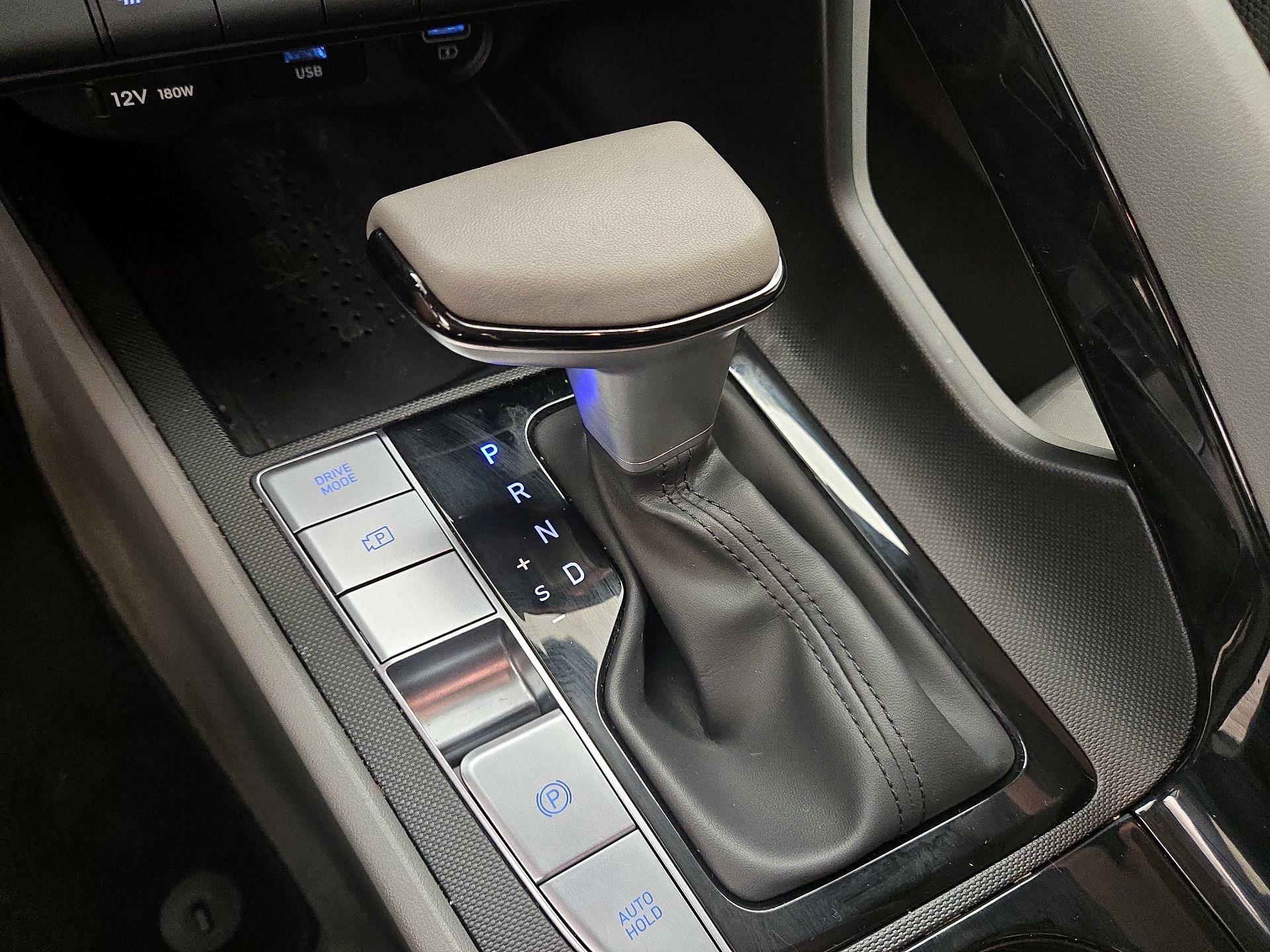 Thumbnail: 2023 Hyundai Elantra - 18