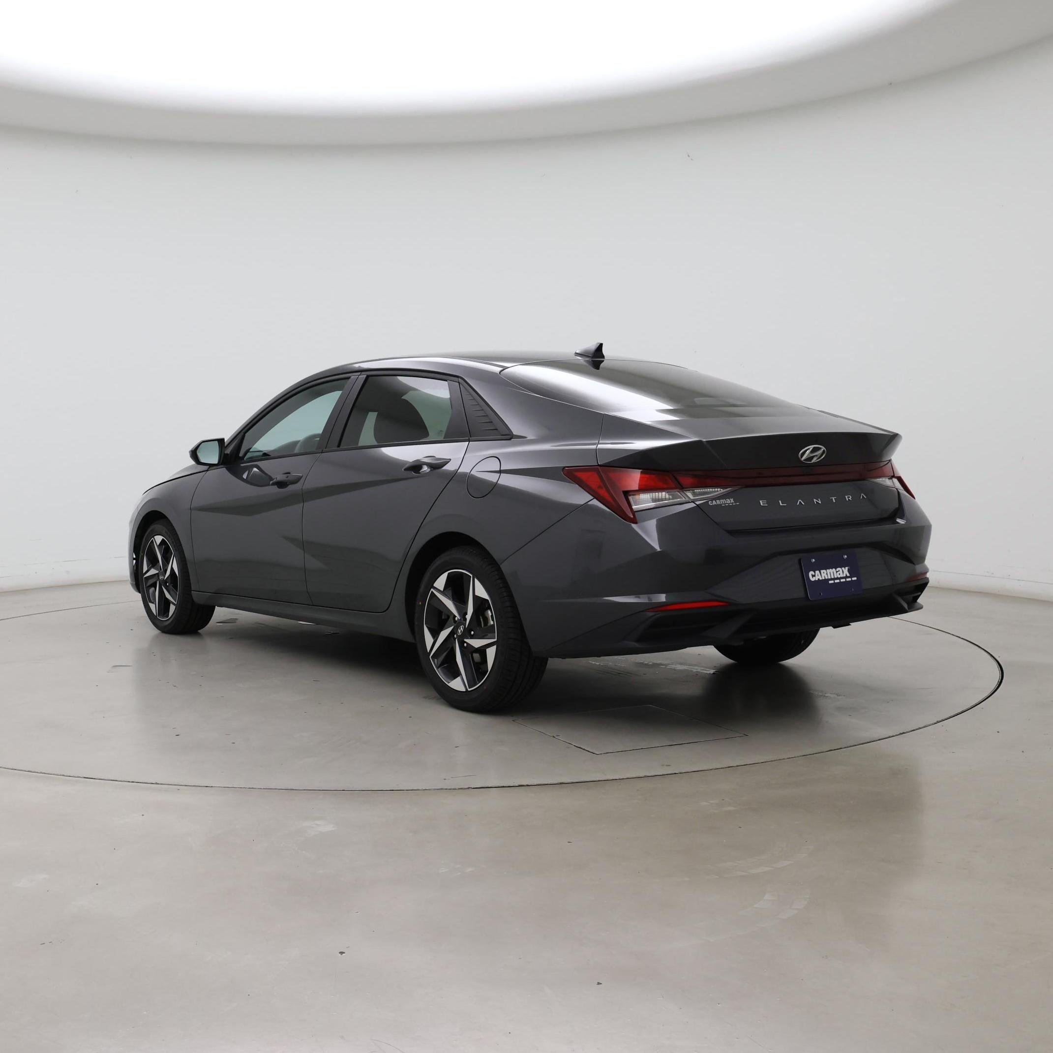 Thumbnail: 2023 Hyundai Elantra - 2