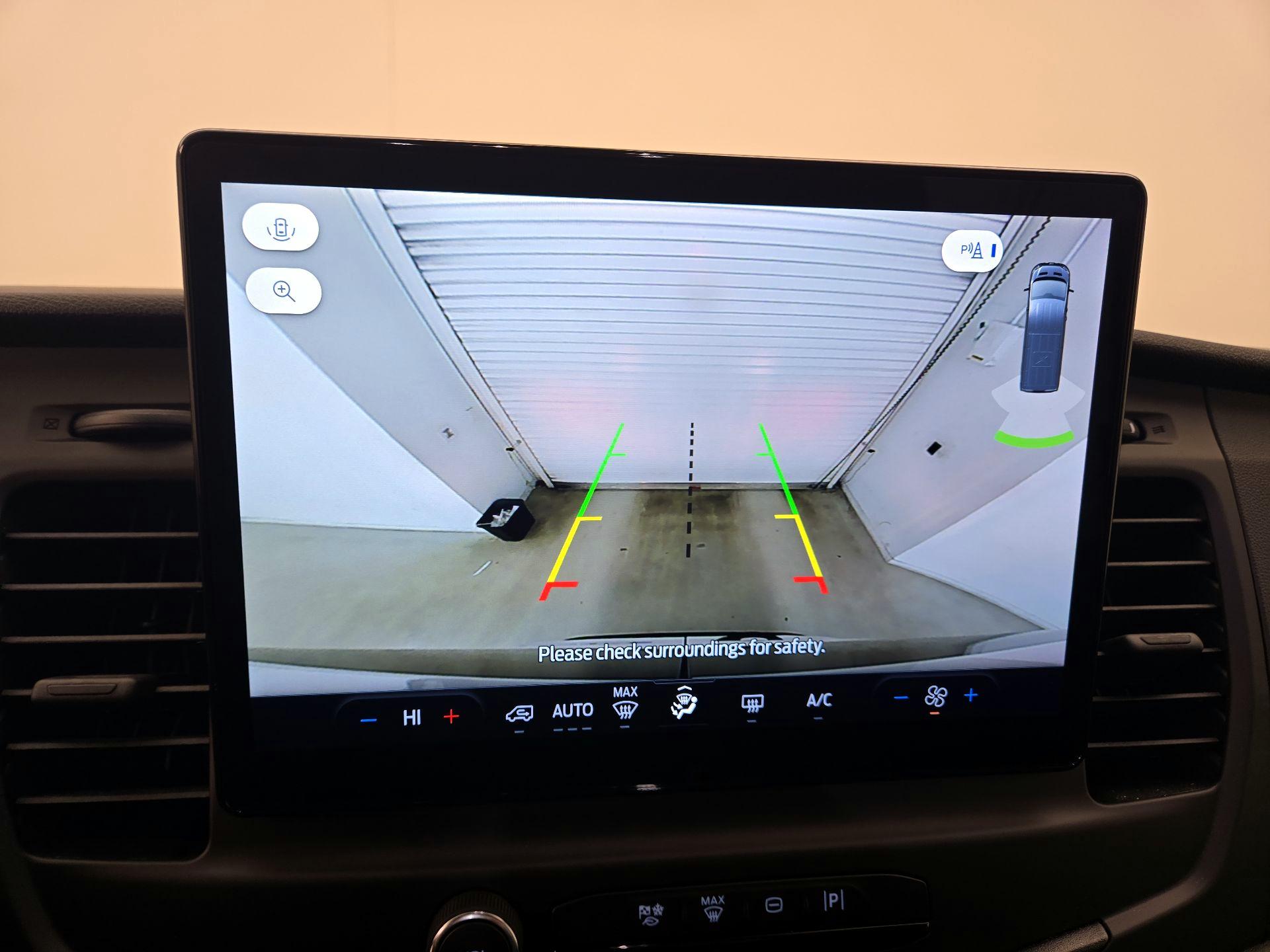 Thumbnail: 2024 Ford Econoline - 15