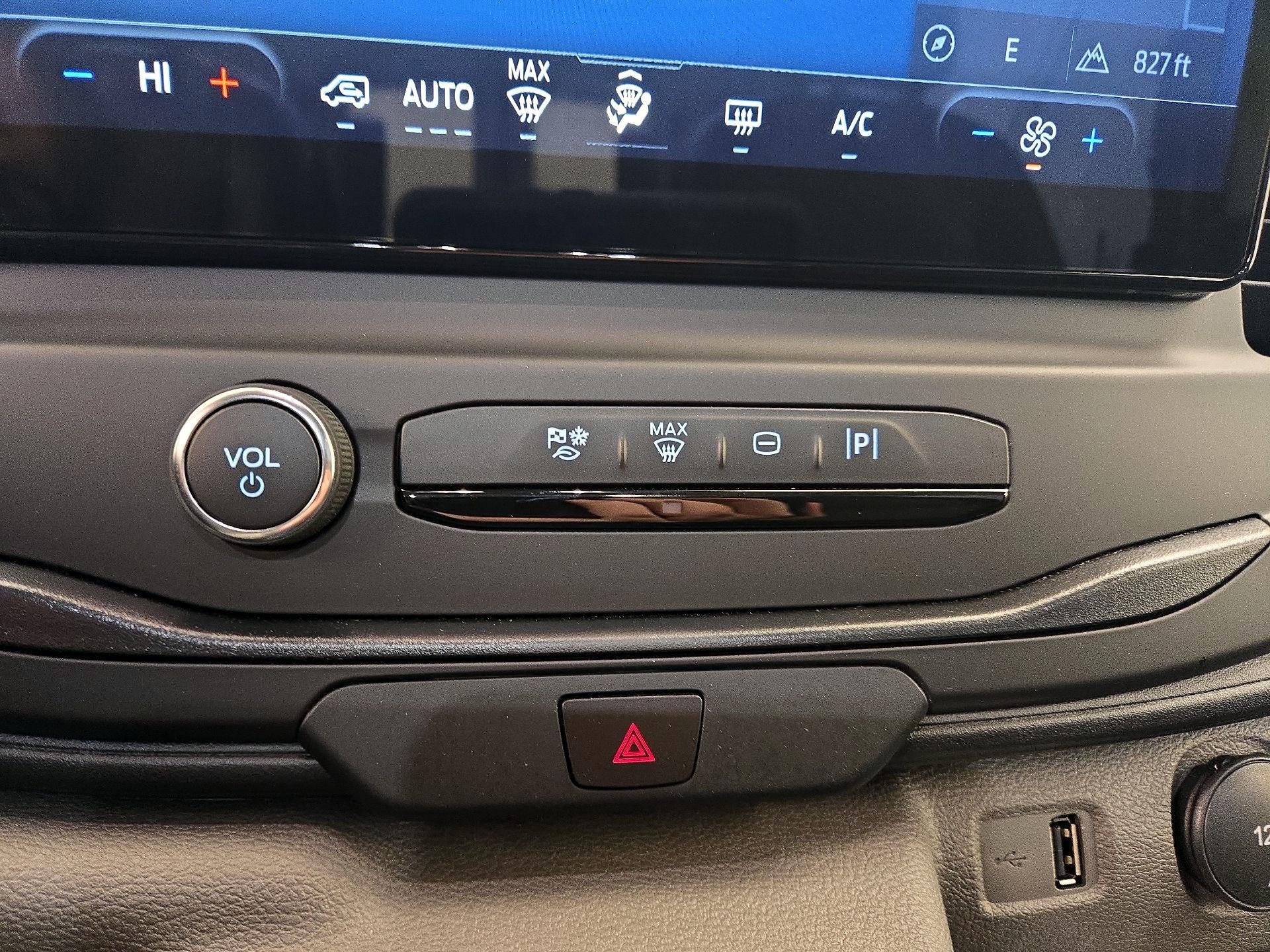 Thumbnail: 2024 Ford Econoline - 17