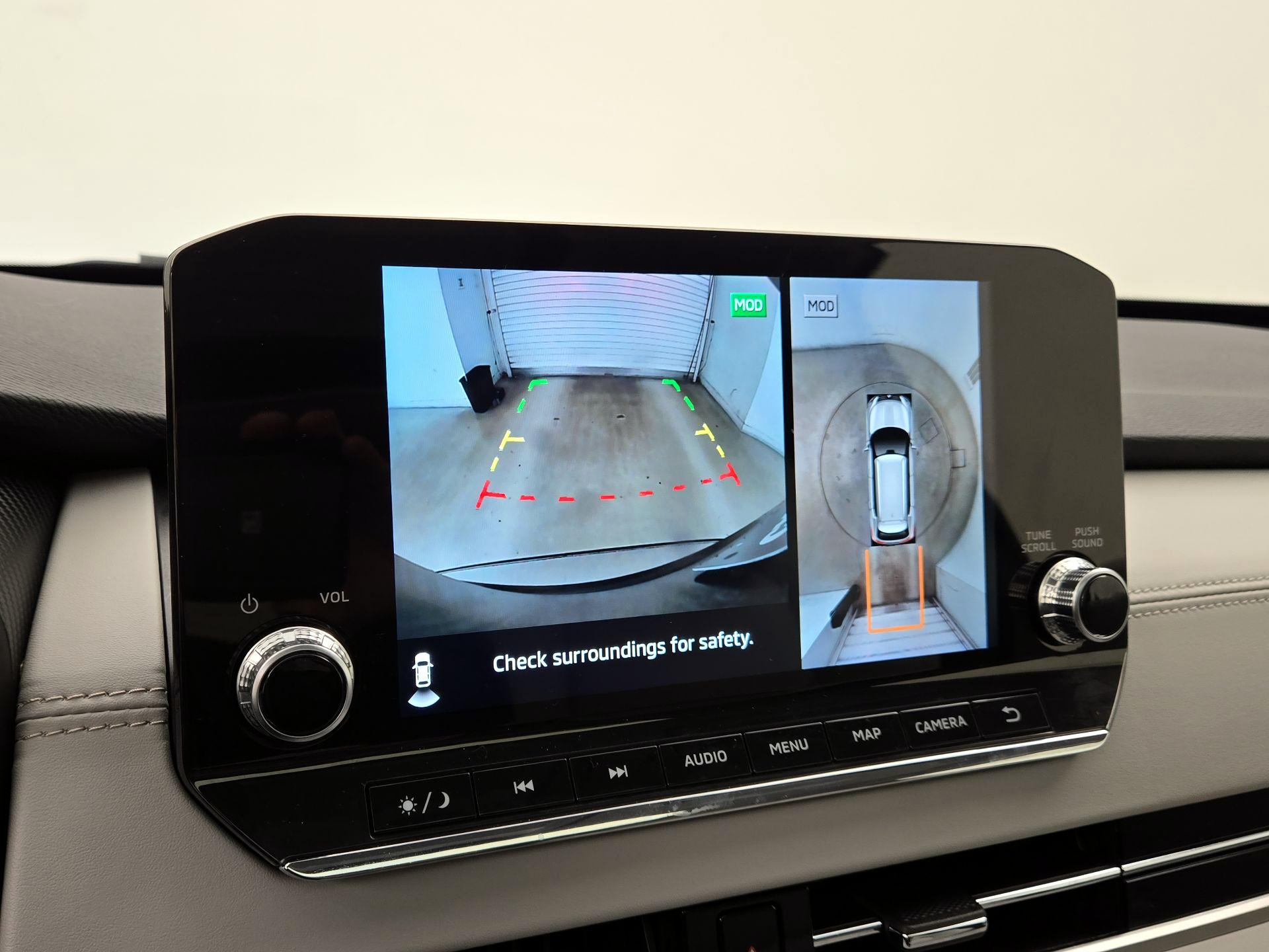 Thumbnail: 2024 Mitsubishi Outlander - 15