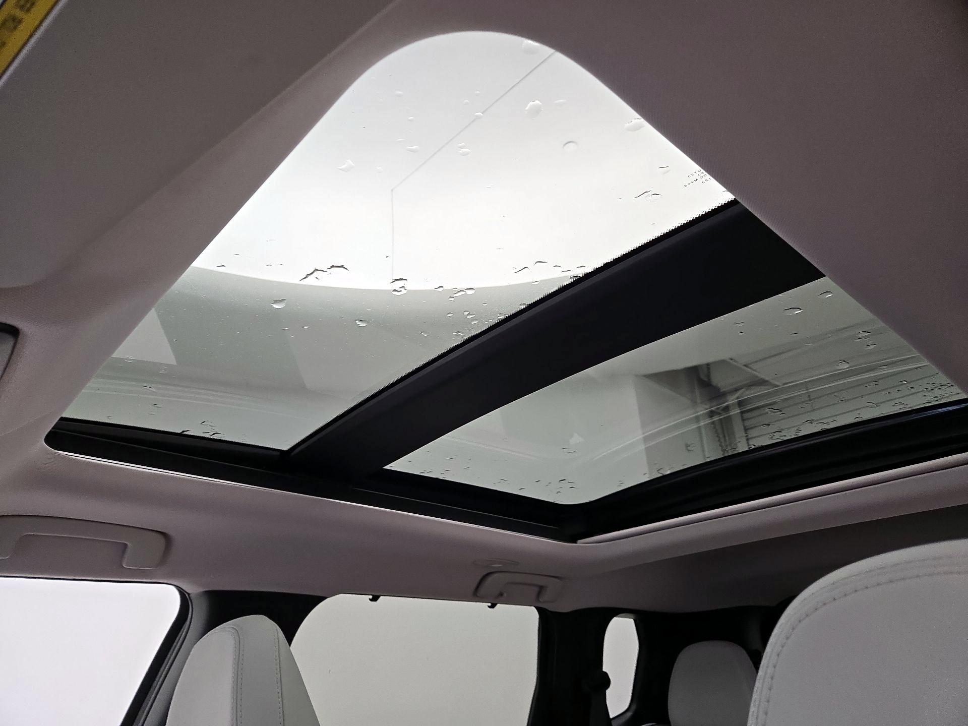 Thumbnail: 2024 Mitsubishi Outlander - 20