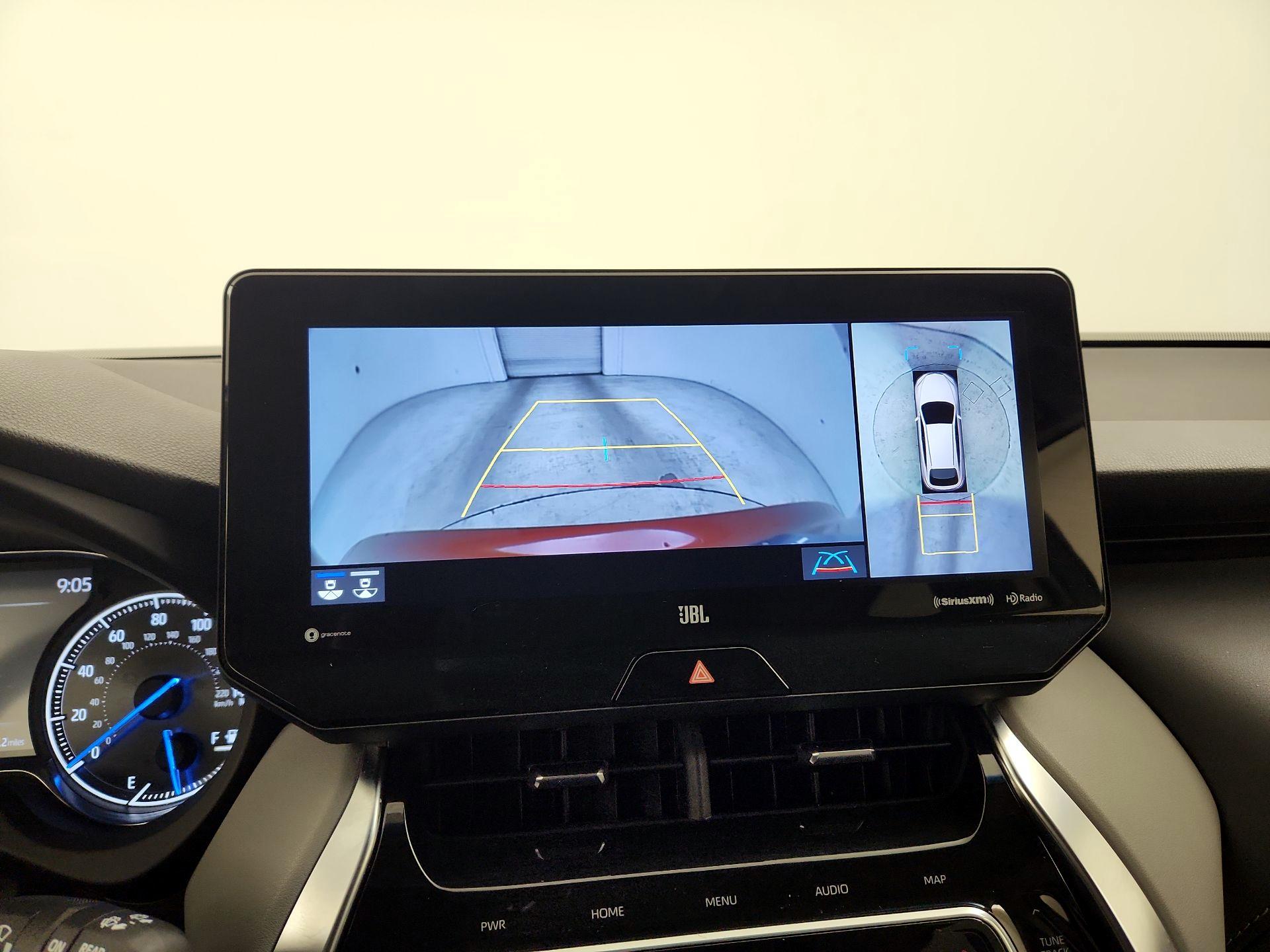 Thumbnail: 2021 Toyota Venza - 13