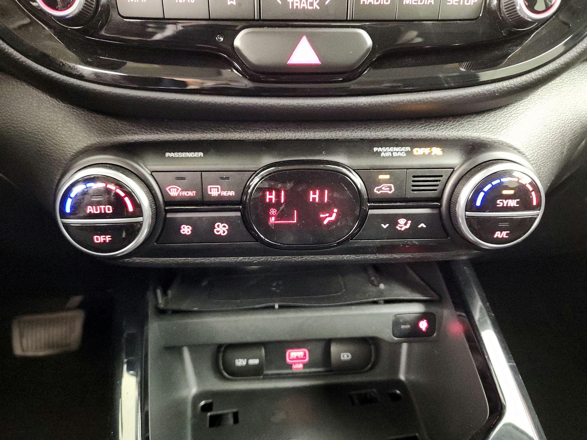 Thumbnail: 2020 Kia Soul - 17