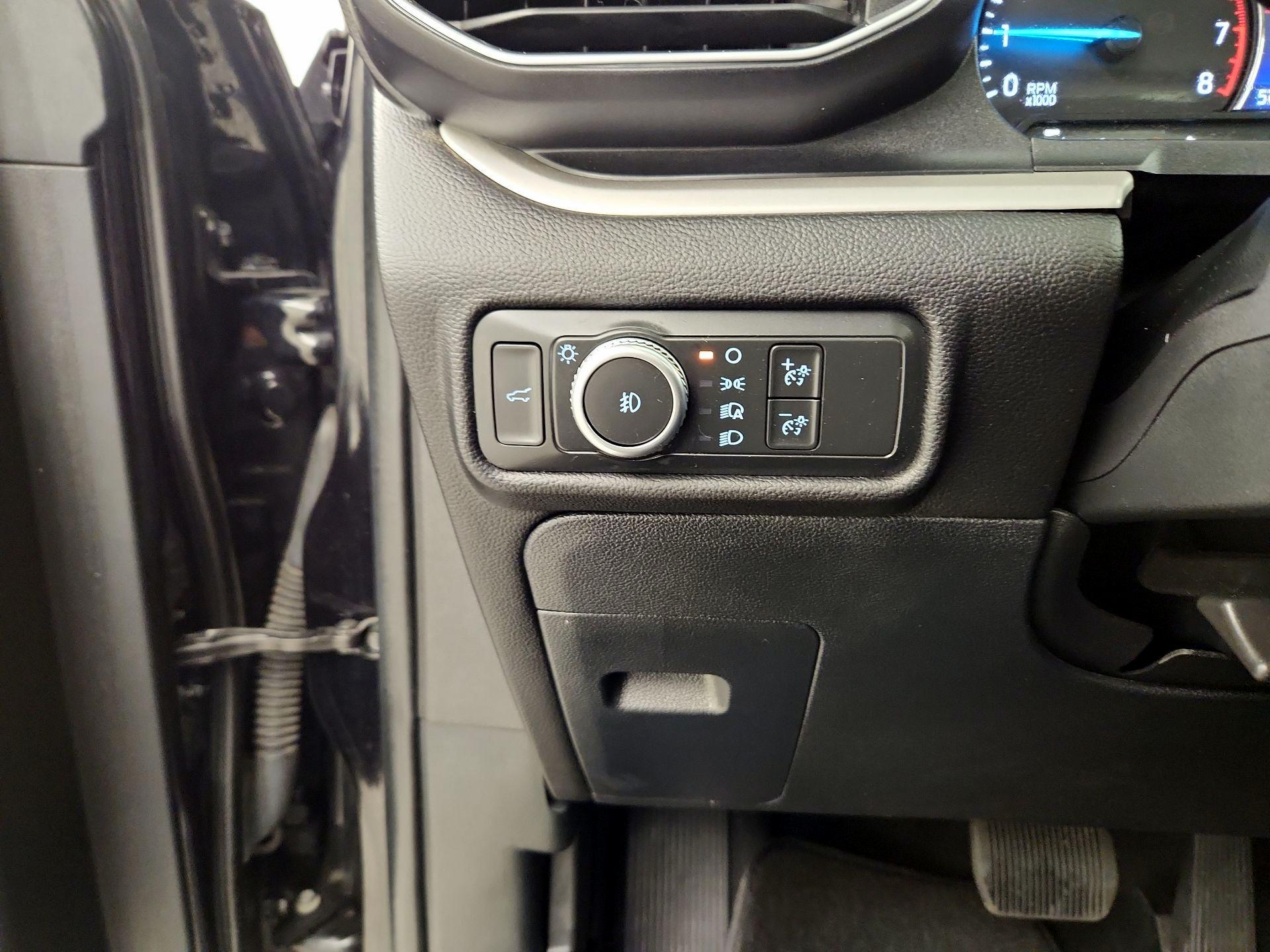 Thumbnail: 2021 Ford Explorer - 11