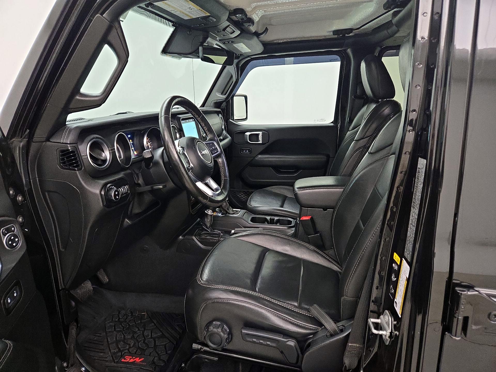 Thumbnail: 2020 Jeep Gladiator - 11