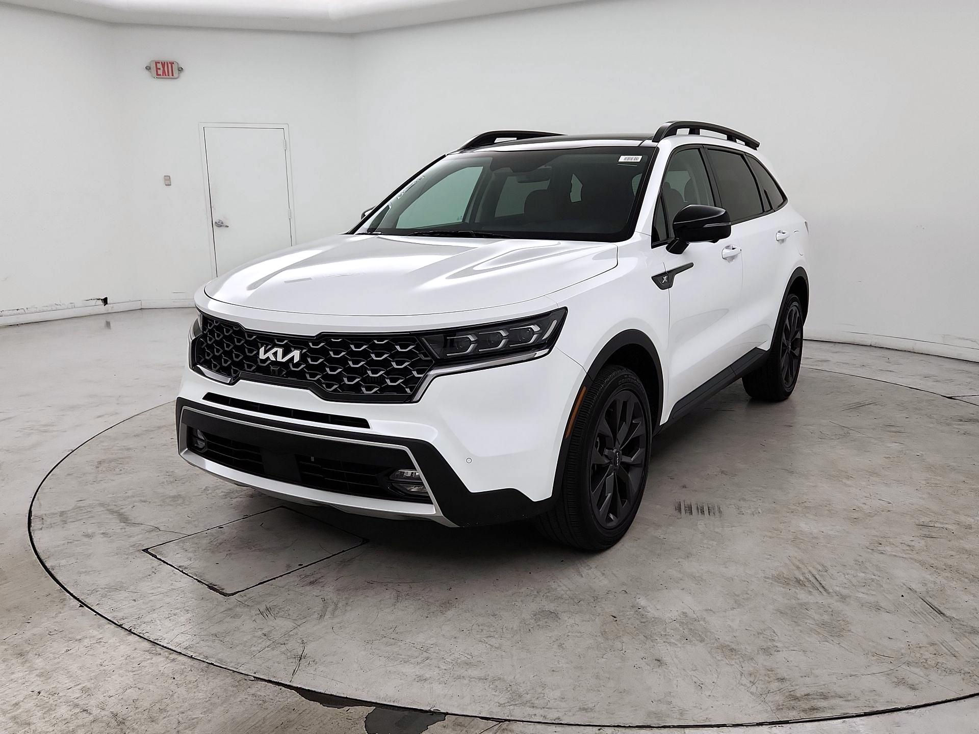 Thumbnail: 2023 Kia Sorento - 3