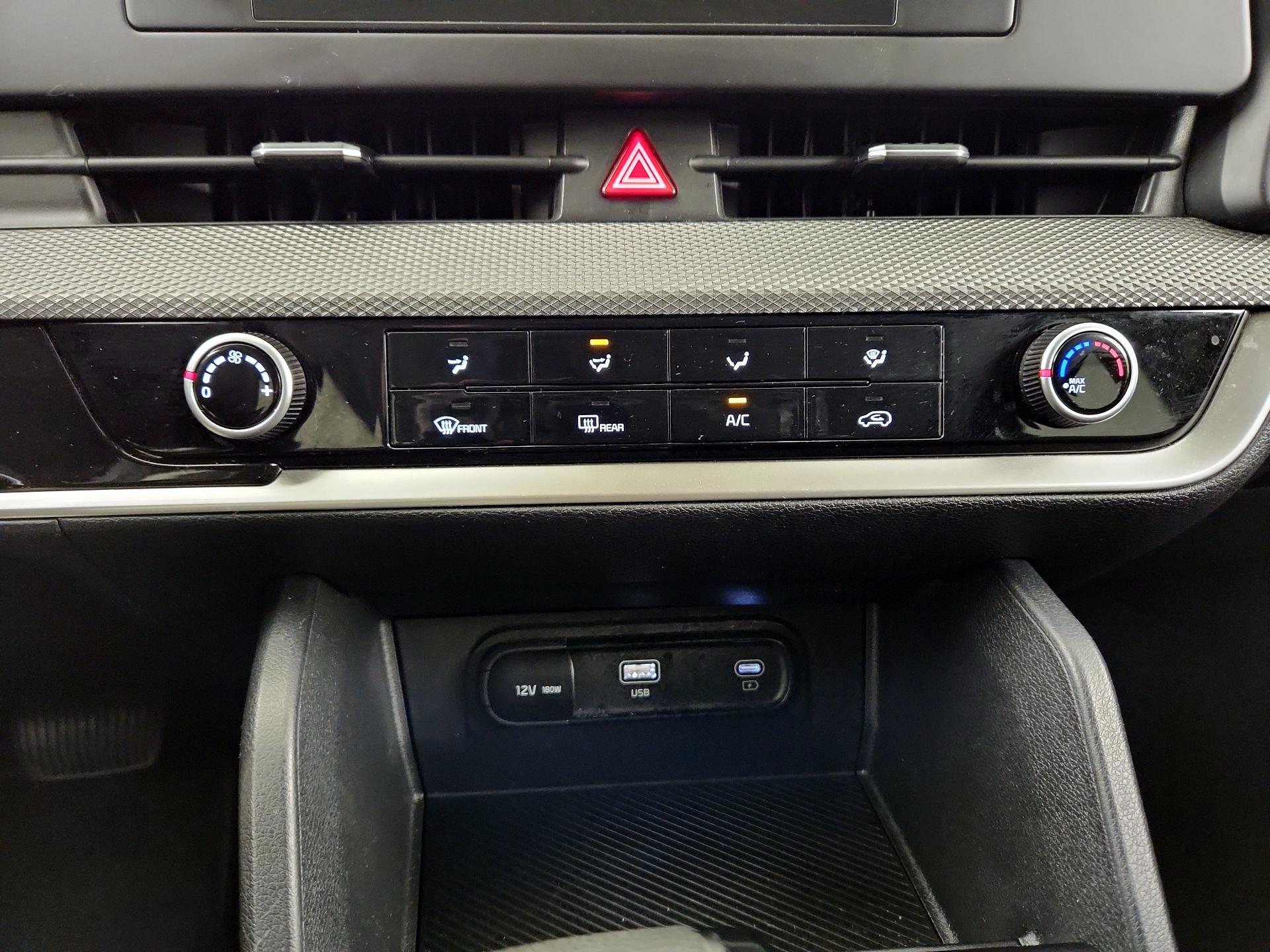 Thumbnail: 2024 Kia Sportage - 14