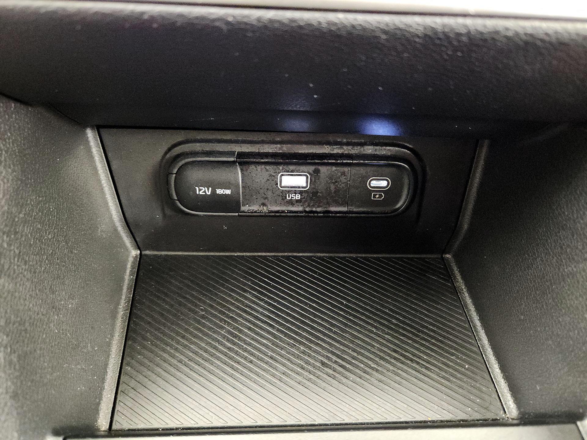 Thumbnail: 2024 Kia Sportage - 16