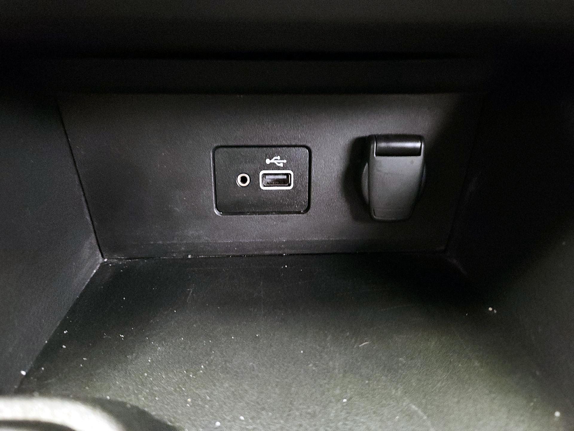 Thumbnail: 2023 Nissan Sentra - 16