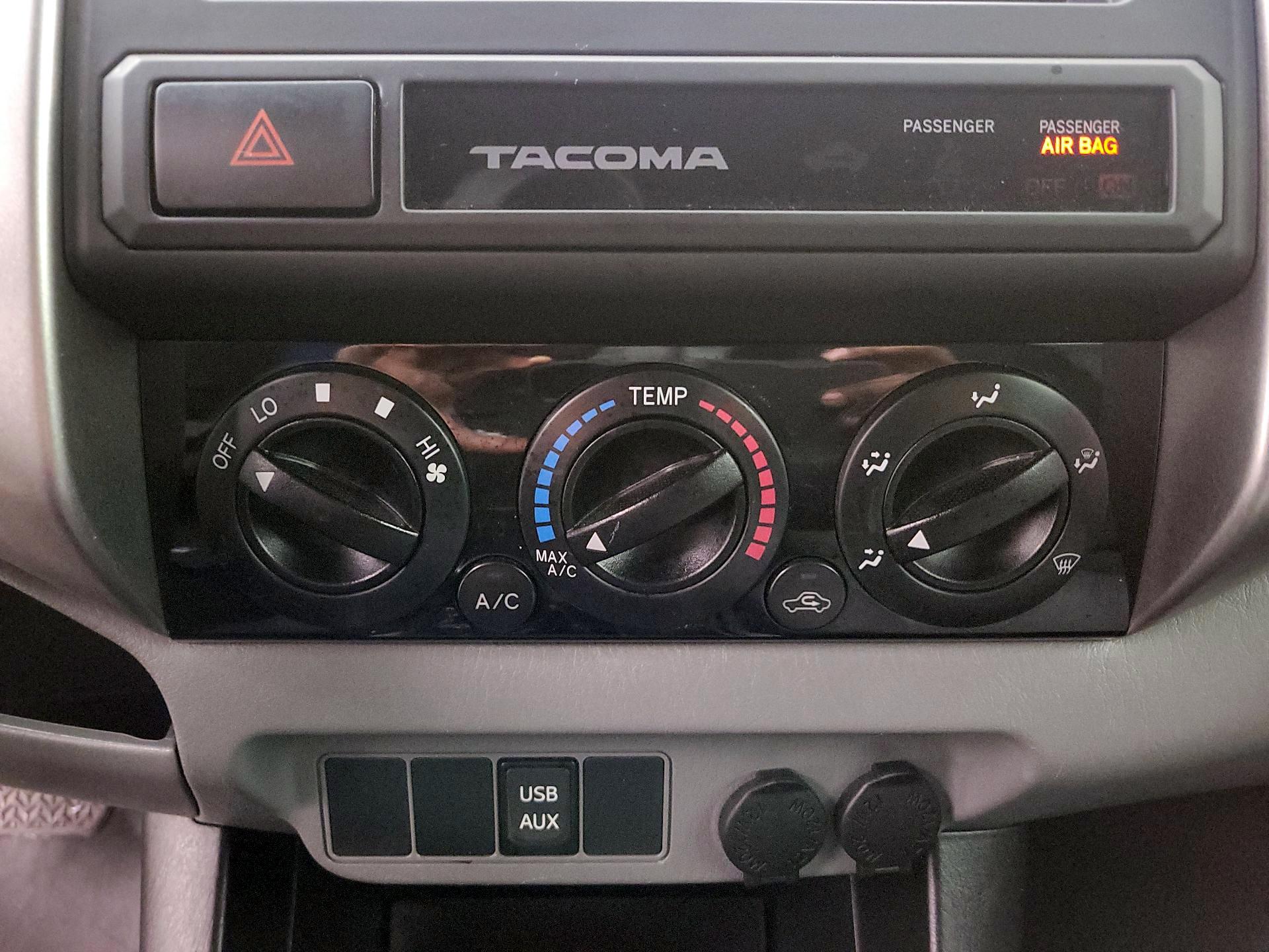 Thumbnail: 2015 Toyota Tacoma - 16