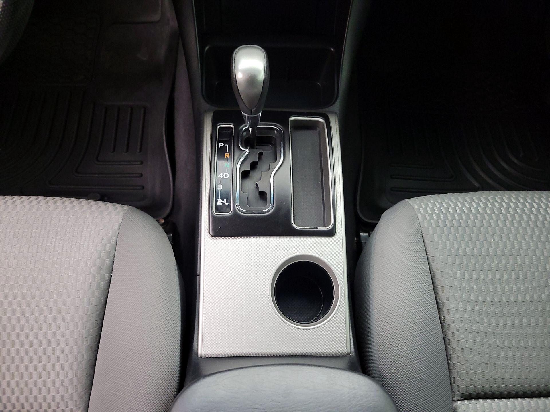 Thumbnail: 2015 Toyota Tacoma - 17