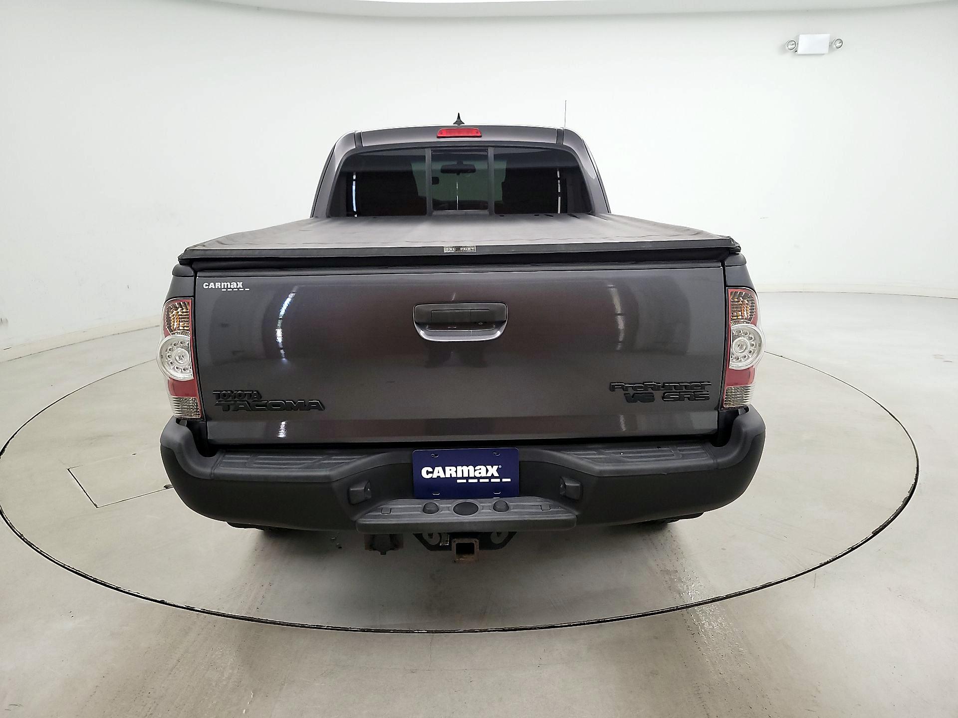 Thumbnail: 2015 Toyota Tacoma - 20