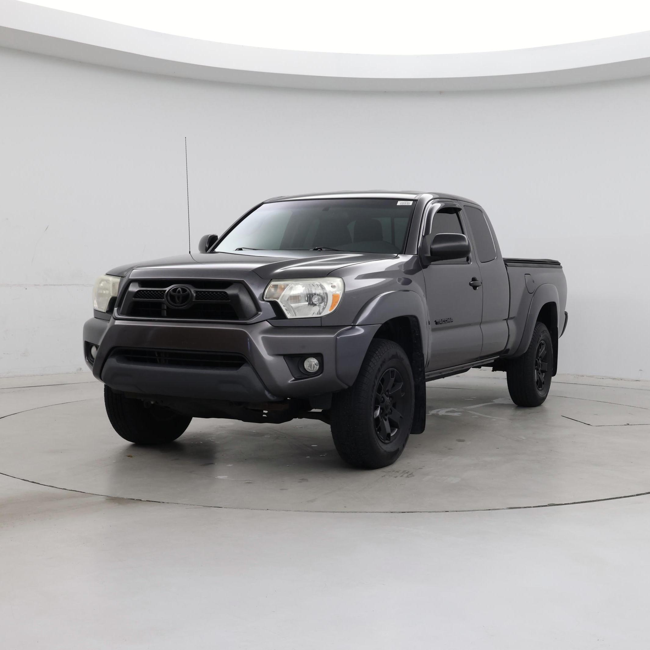 Thumbnail: 2015 Toyota Tacoma - 4