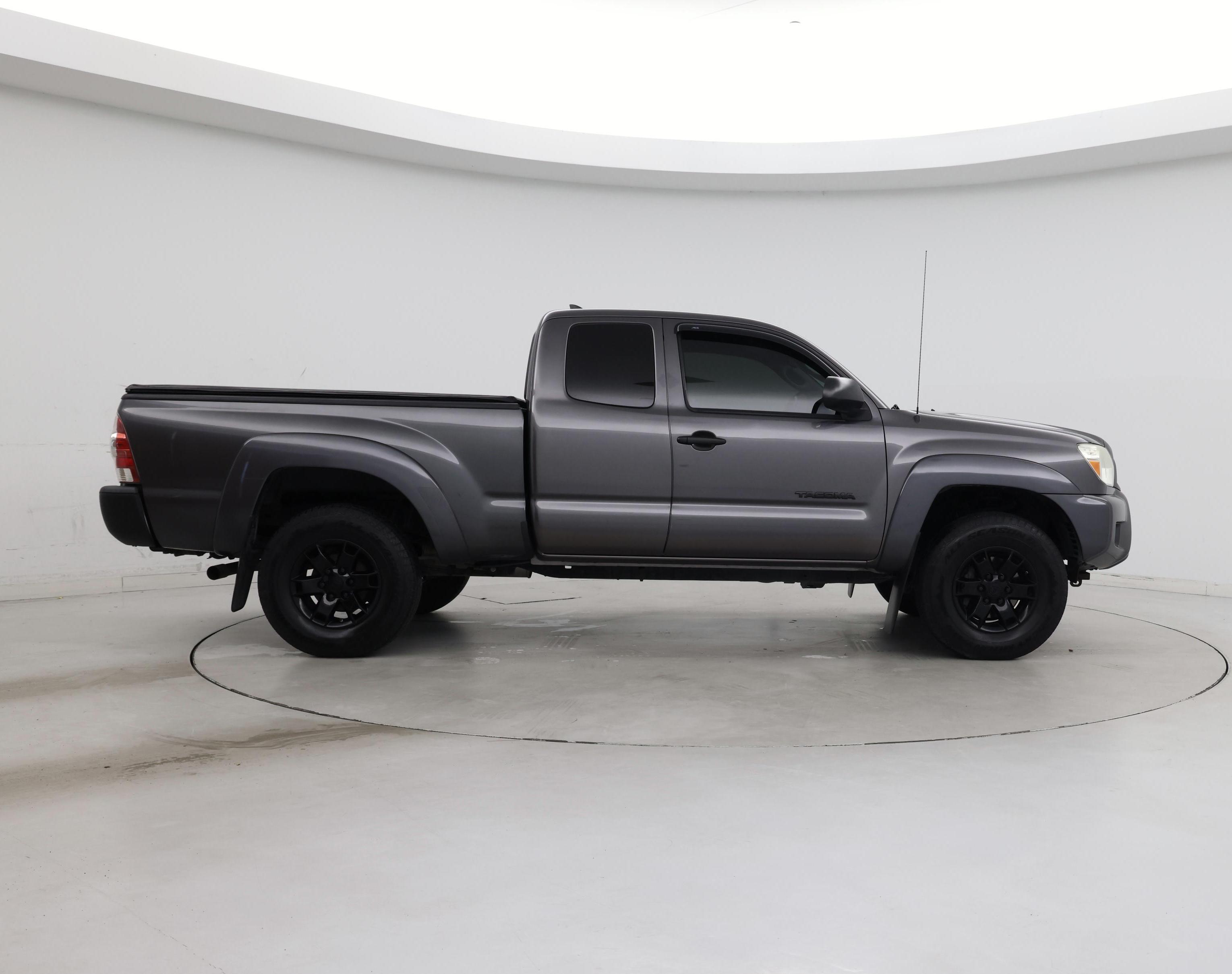 Thumbnail: 2015 Toyota Tacoma - 7