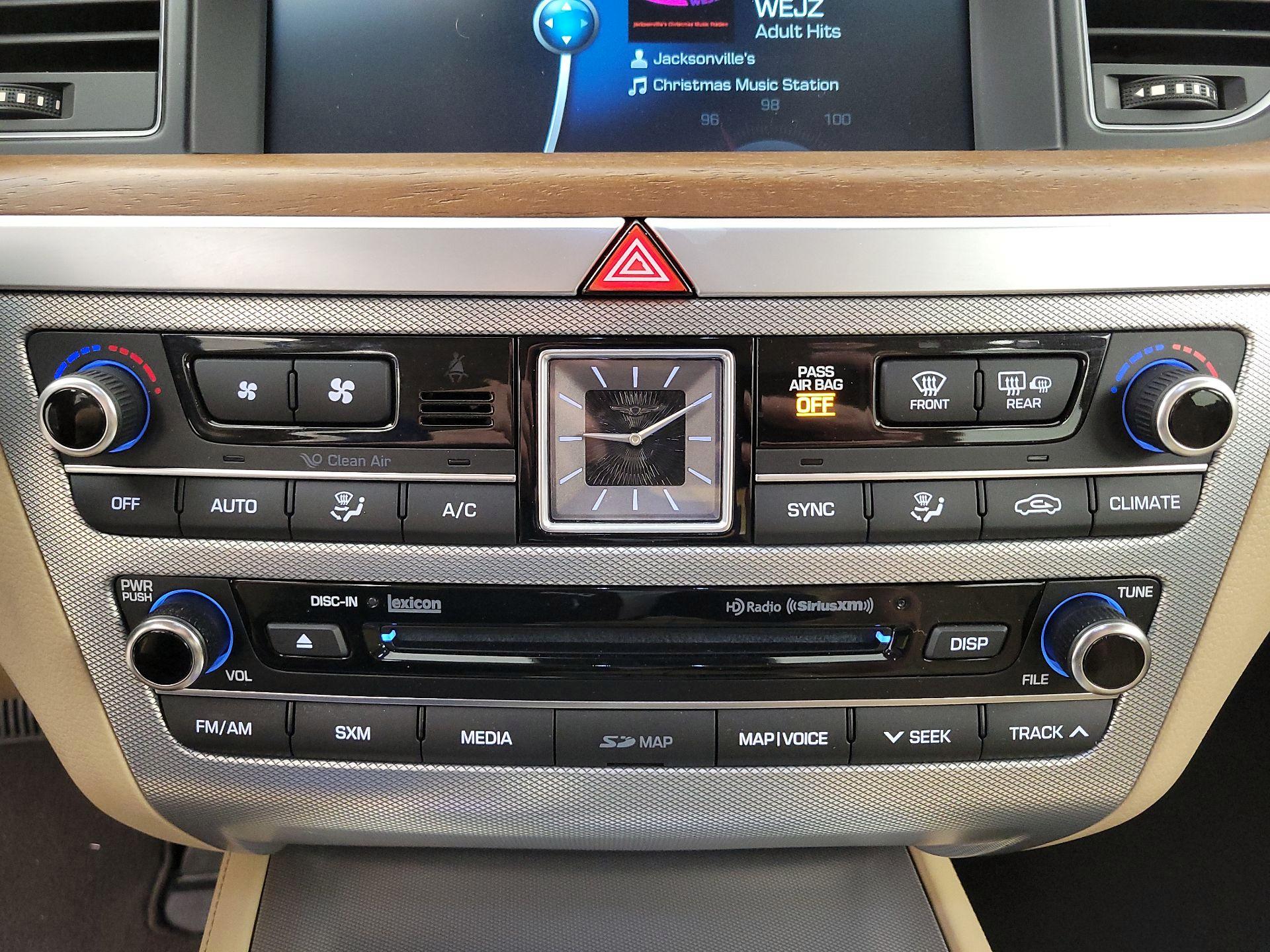 Thumbnail: 2018 Genesis G80 - 17