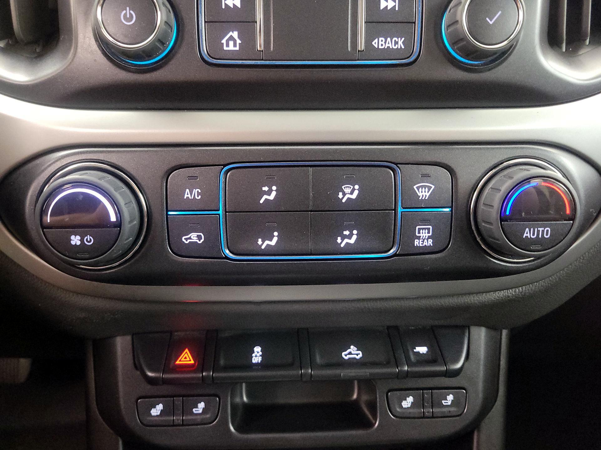 Thumbnail: 2022 Chevrolet Colorado - 16