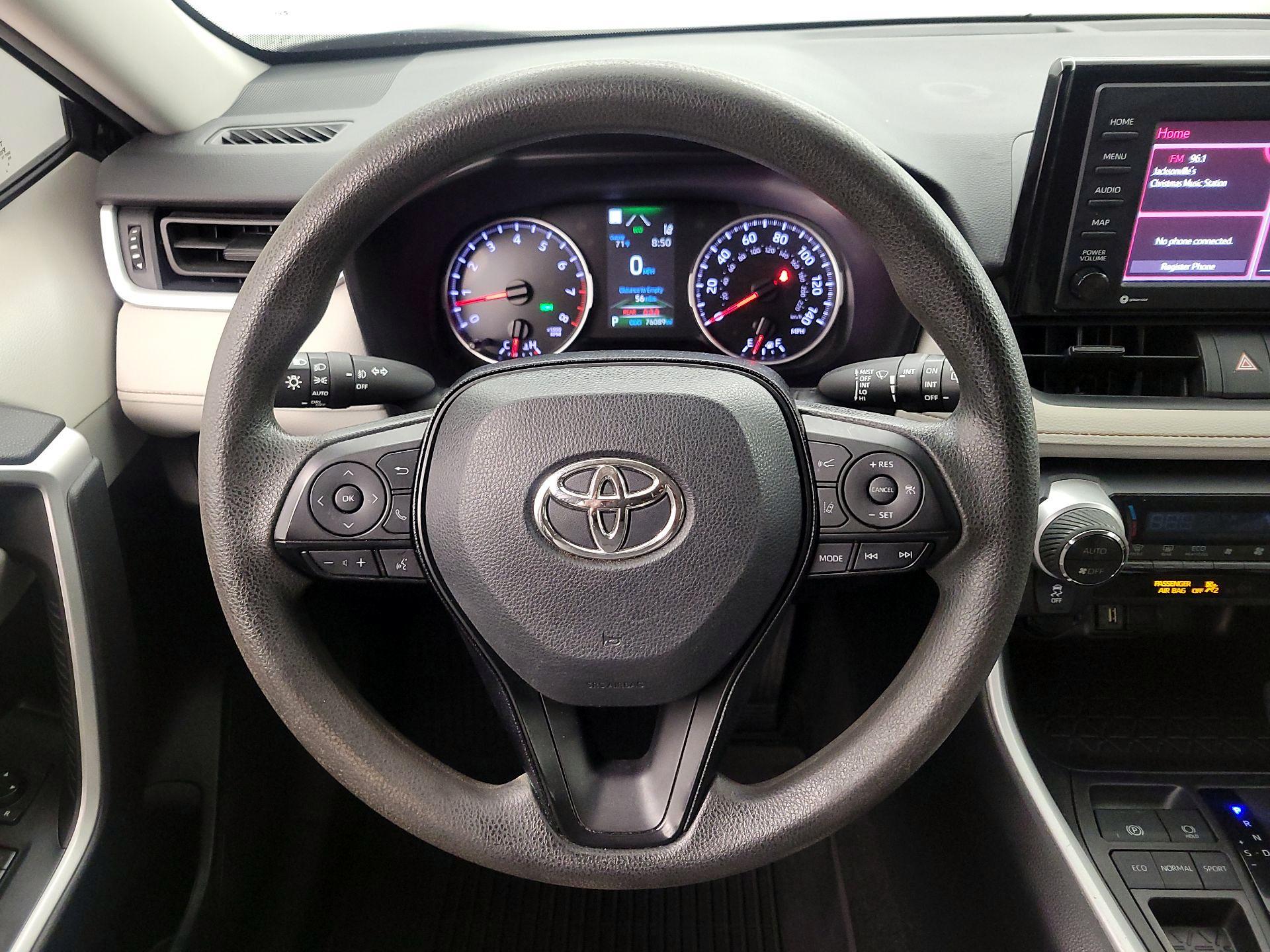 Thumbnail: 2021 Toyota RAV4 - 10