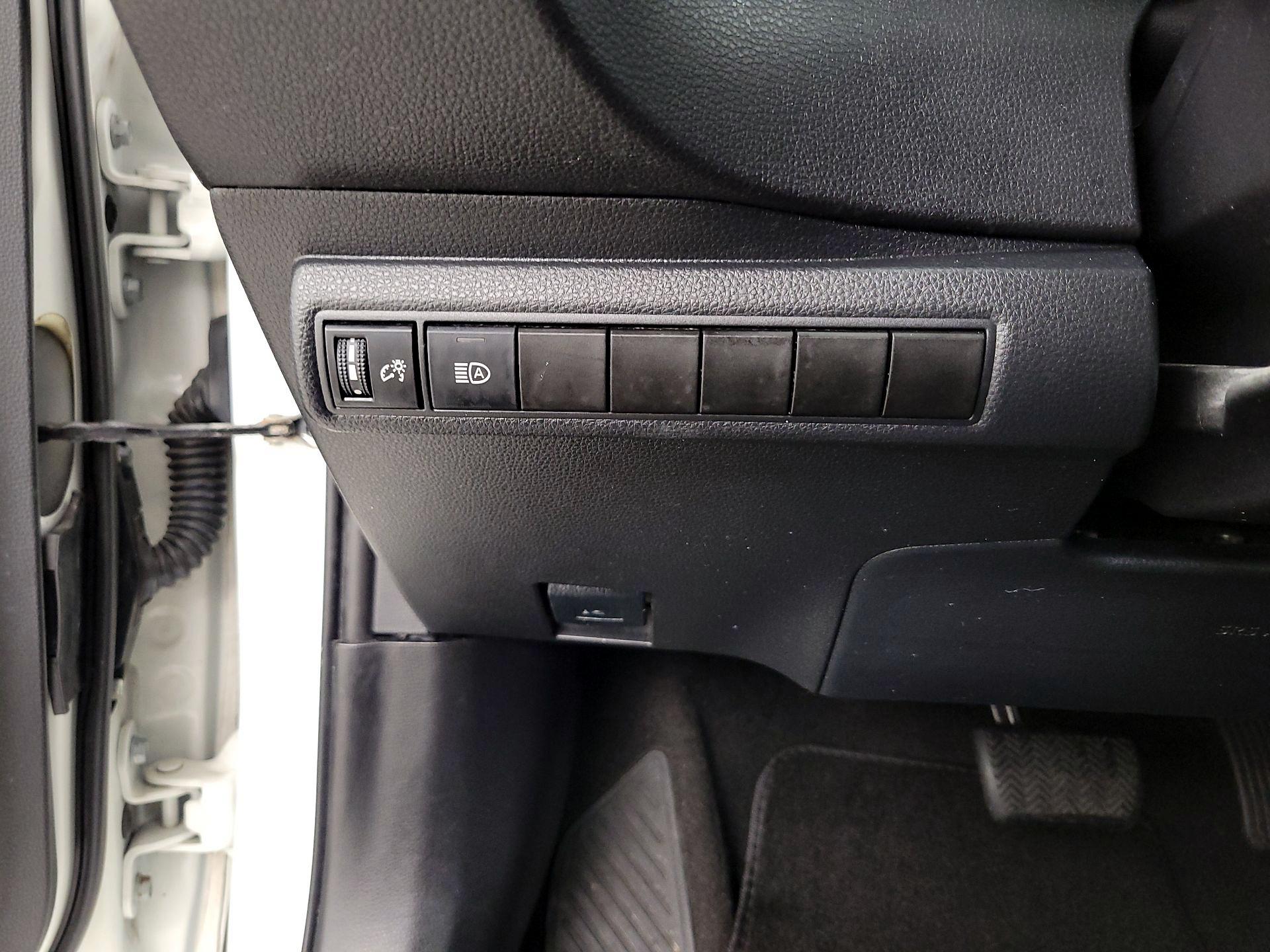 Thumbnail: 2020 Toyota Corolla - 13