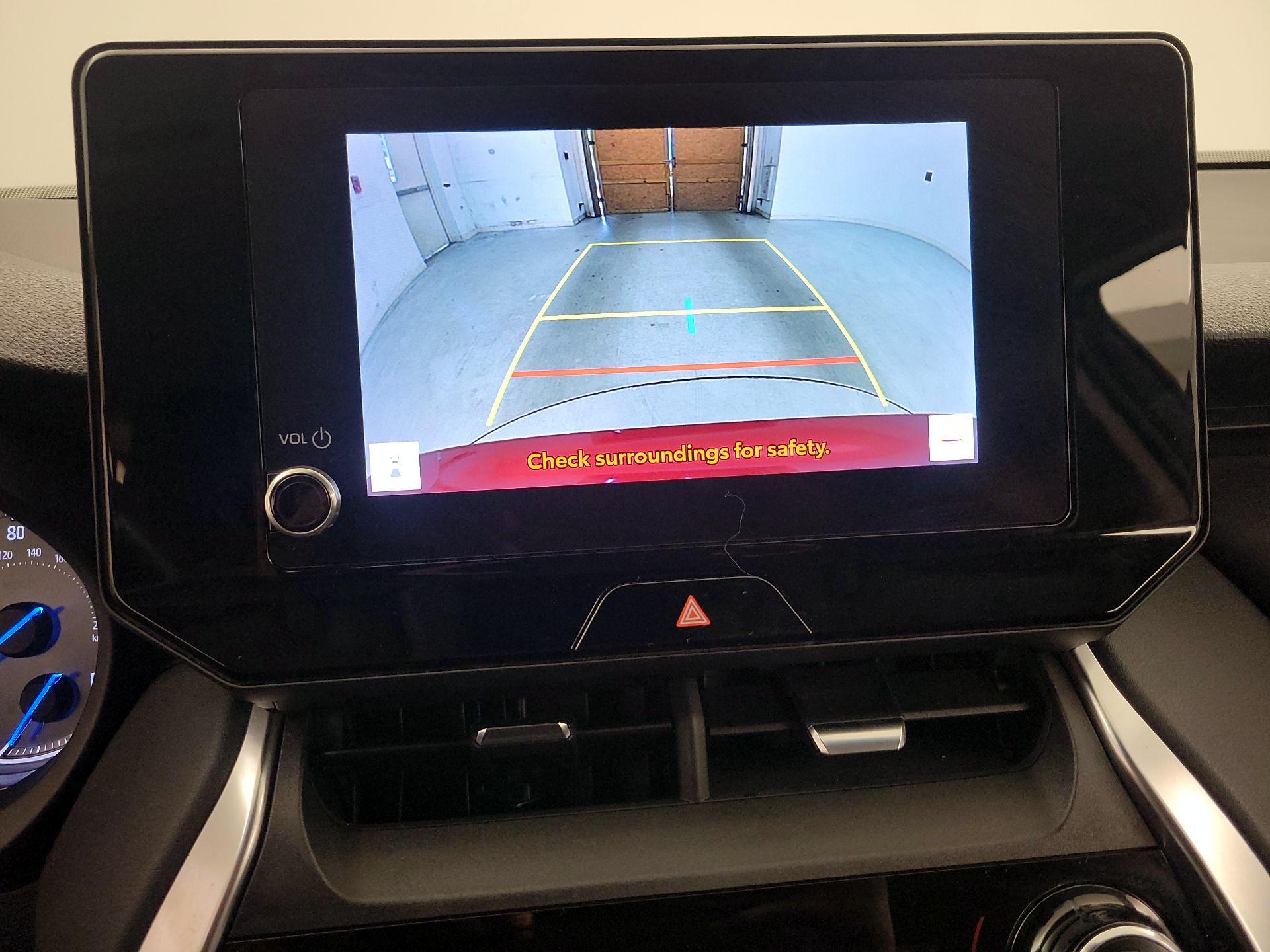 Thumbnail: 2023 Toyota Venza - 14