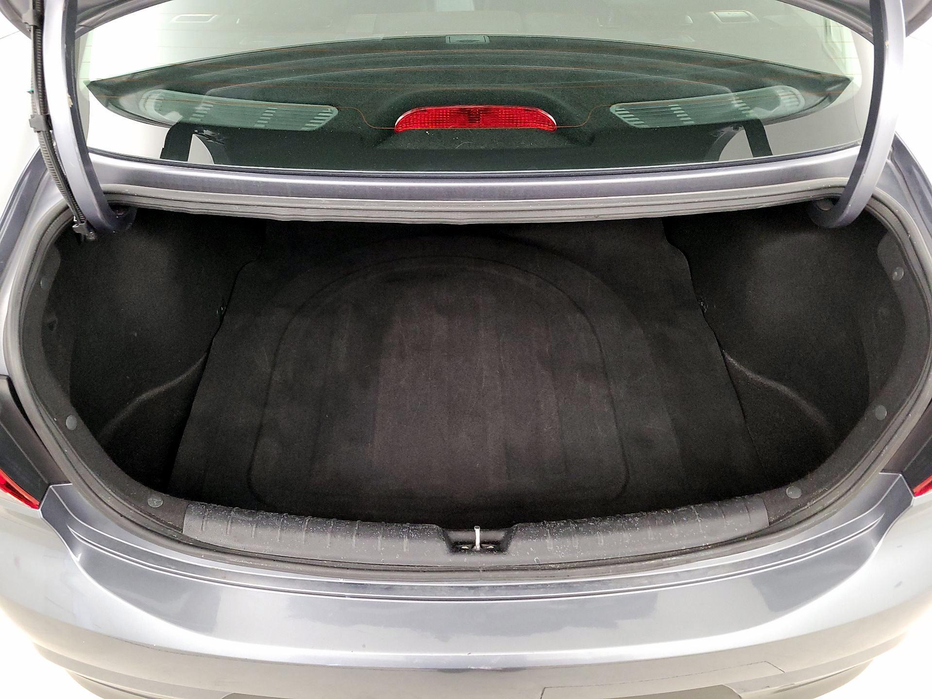 Thumbnail: 2019 Kia Rio - 20