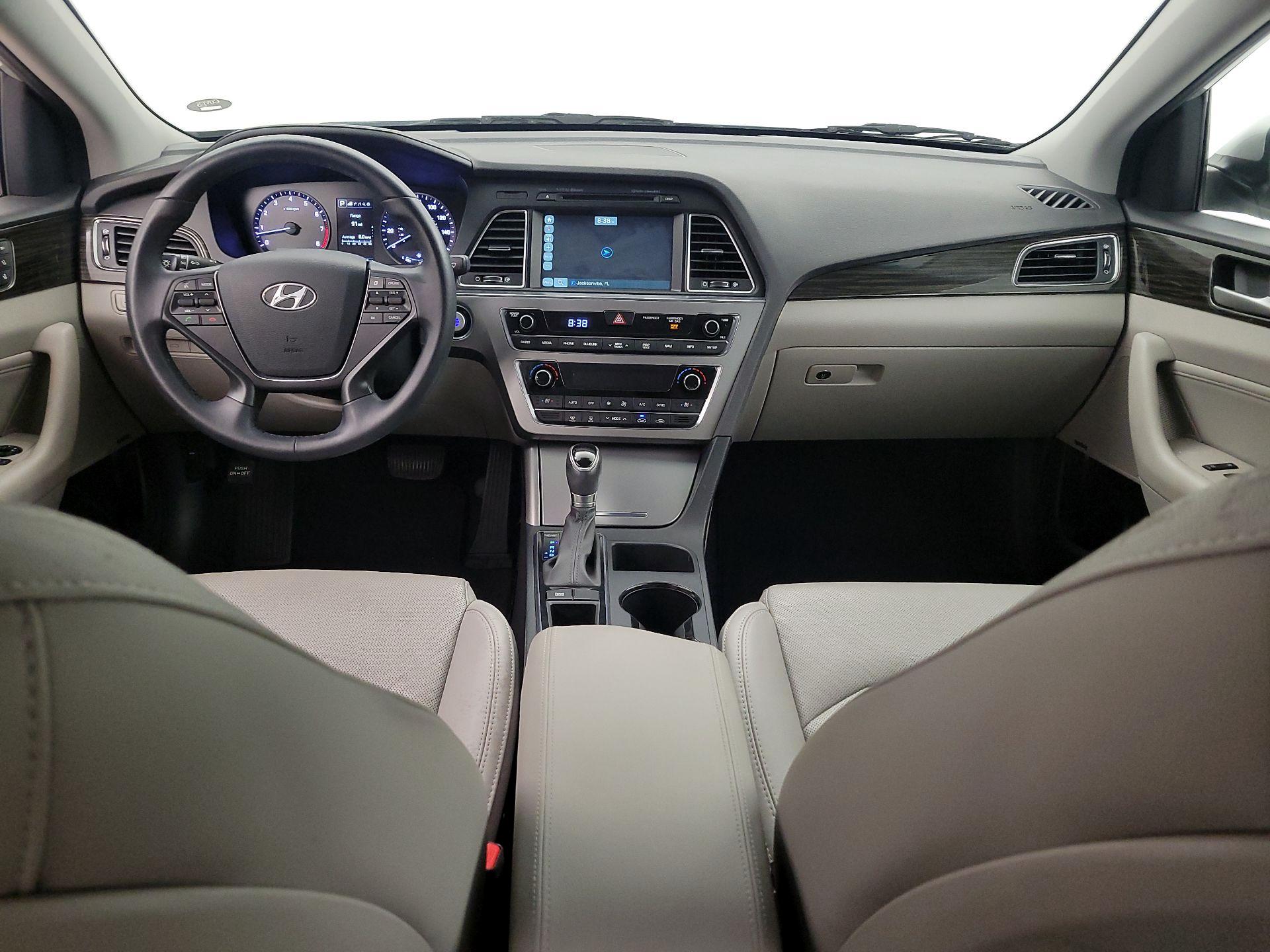 Thumbnail: 2017 Hyundai Sonata - 9