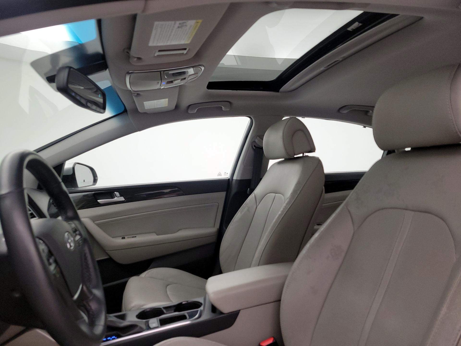 Thumbnail: 2017 Hyundai Sonata - 20