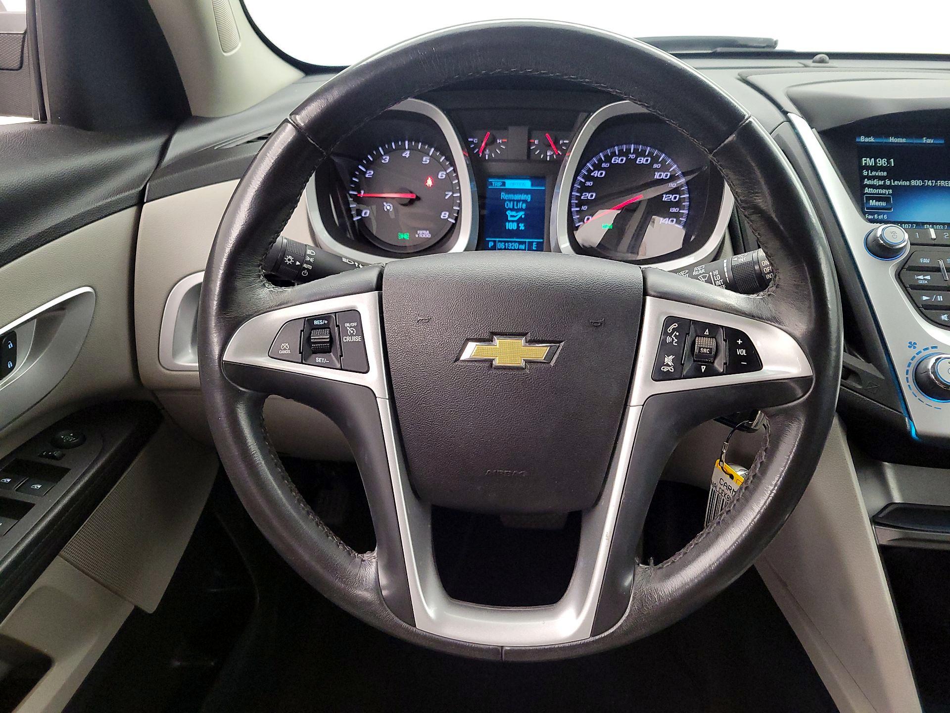 Thumbnail: 2017 Chevrolet Equinox - 10