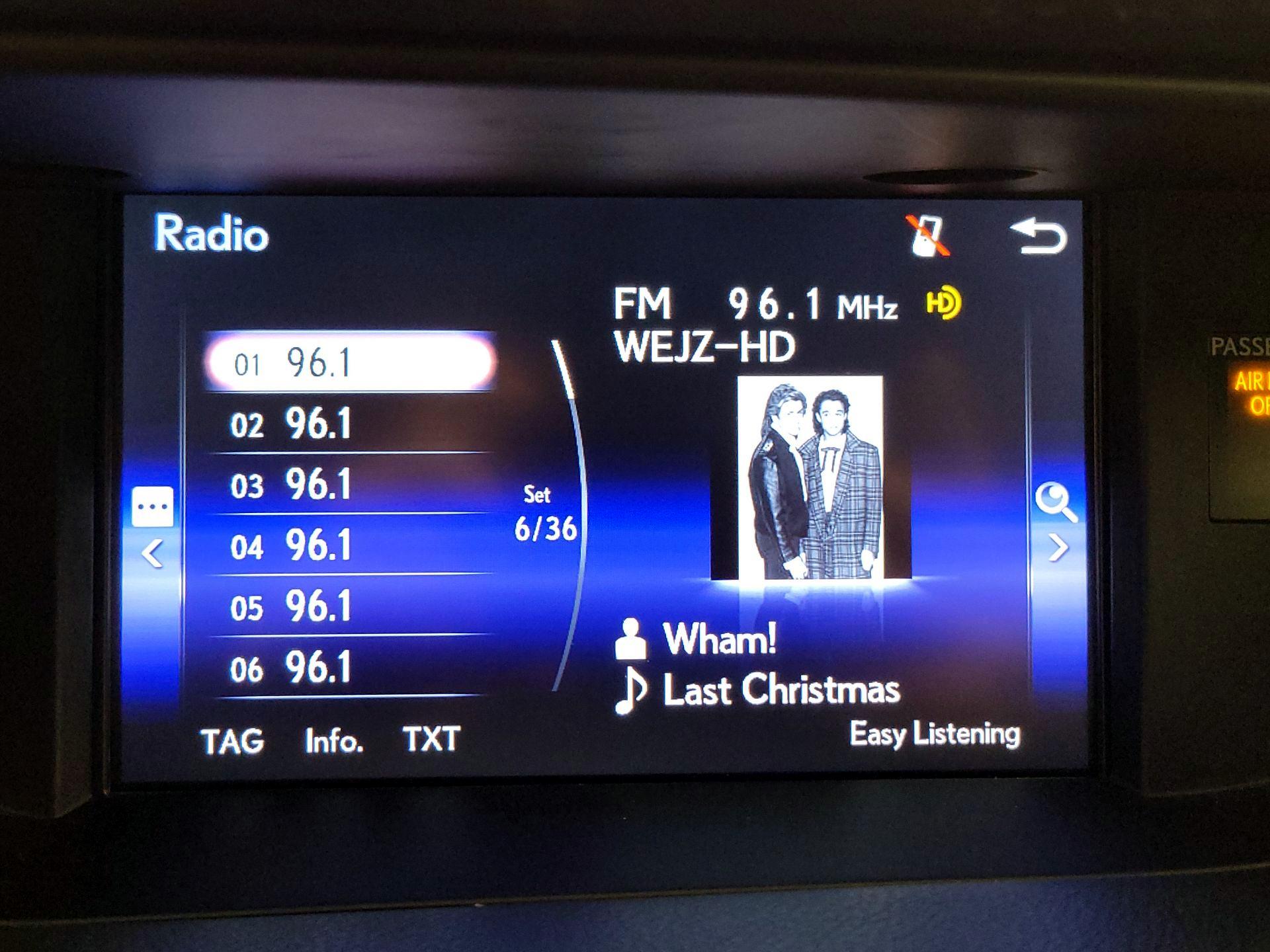 Thumbnail: 2016 Lexus ES - 15