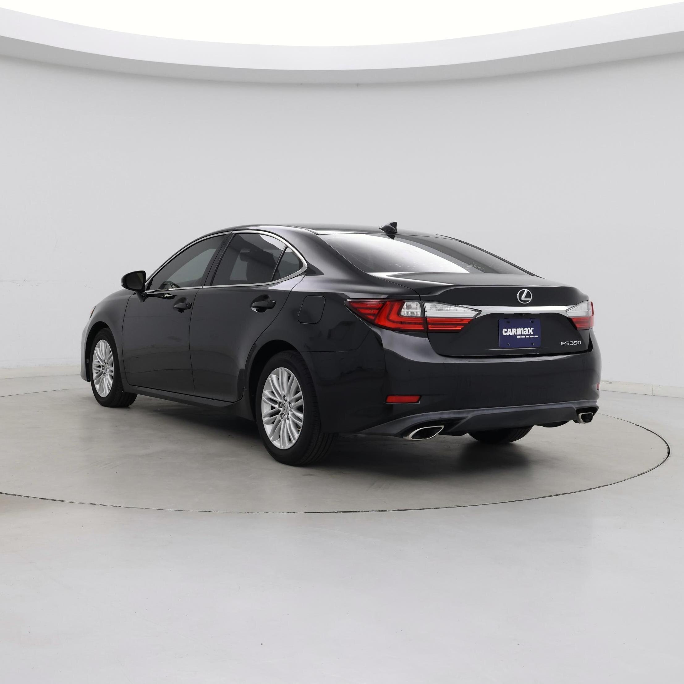 Thumbnail: 2016 Lexus ES - 2