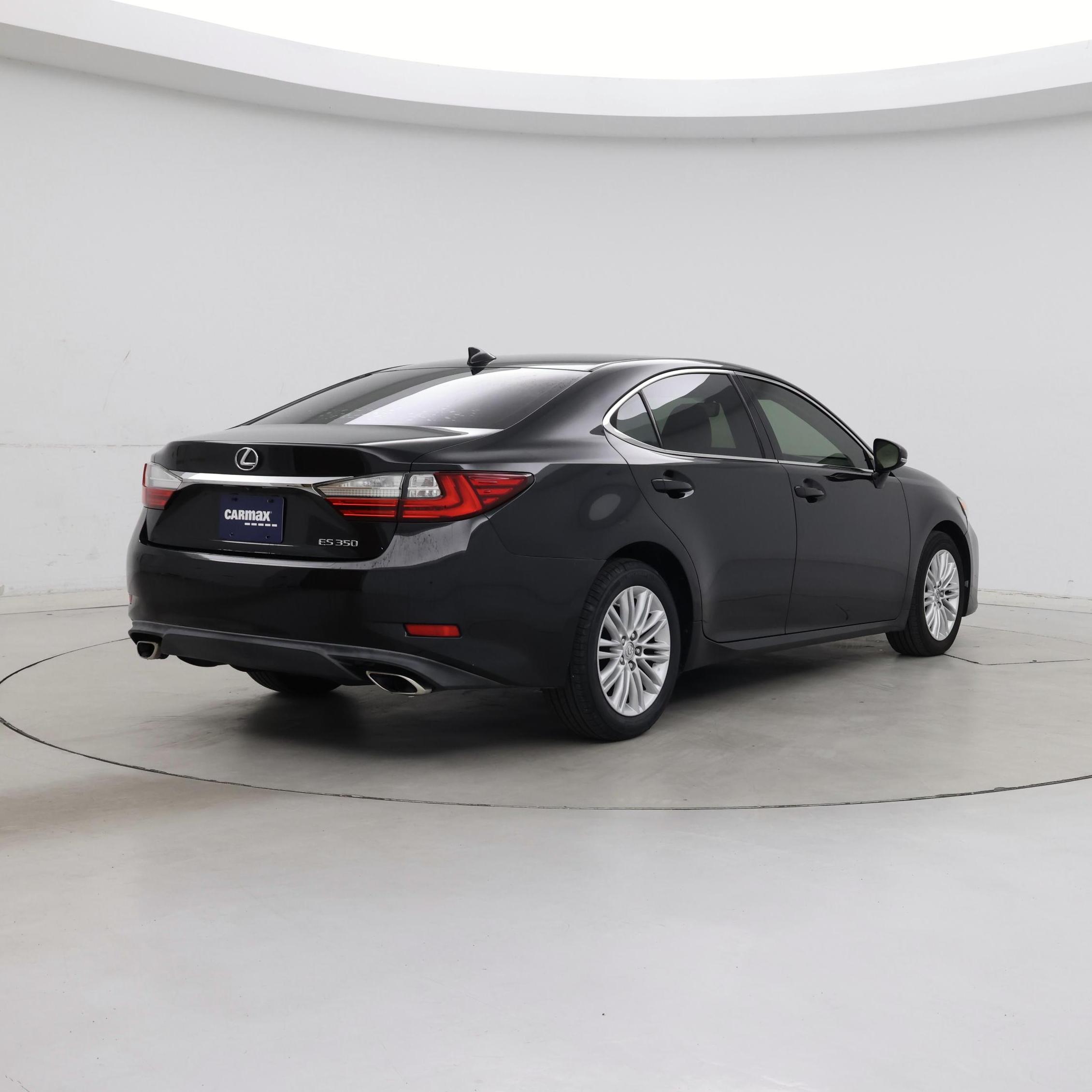 Thumbnail: 2016 Lexus ES - 8