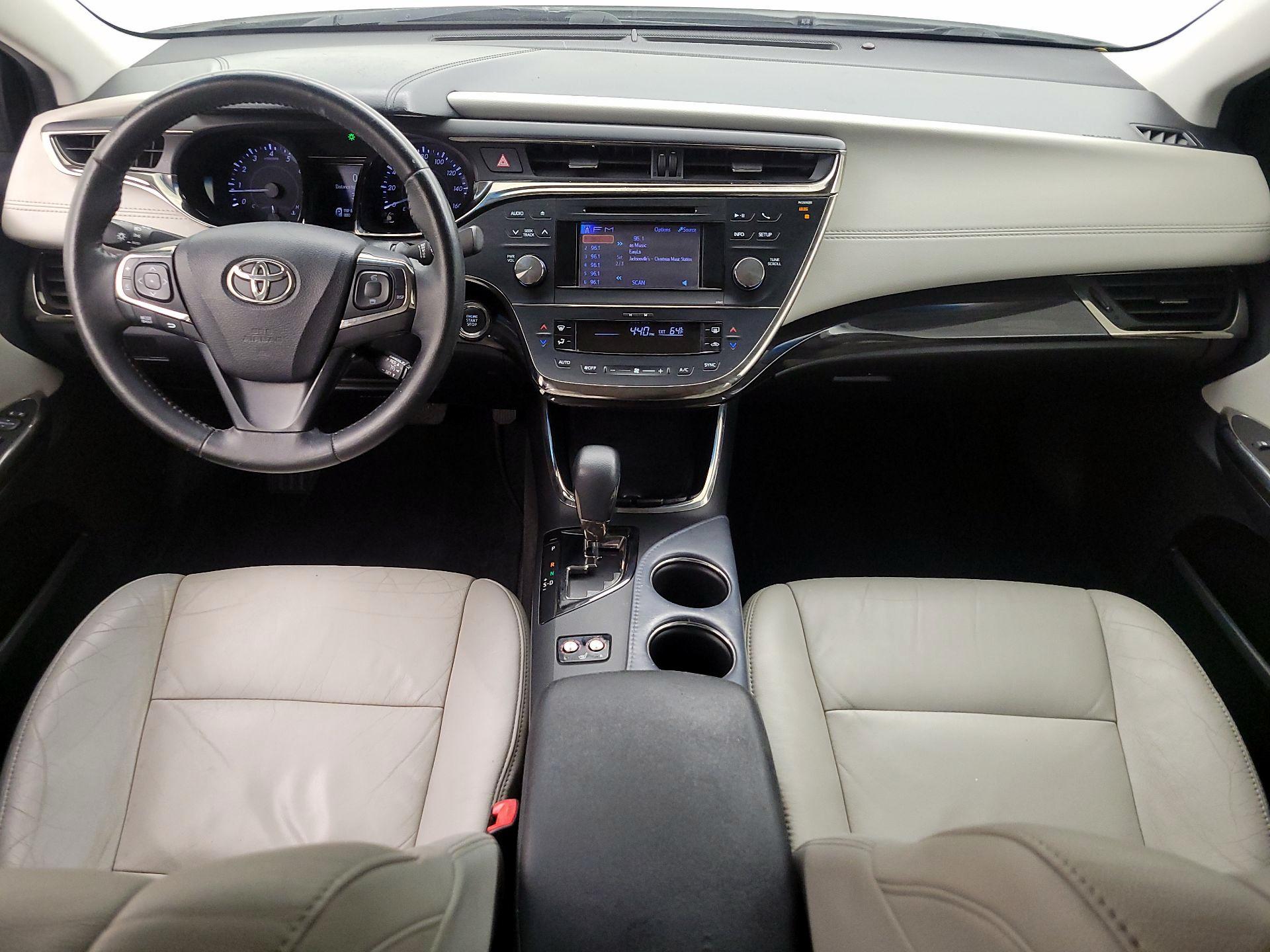 Thumbnail: 2014 Toyota Avalon - 9