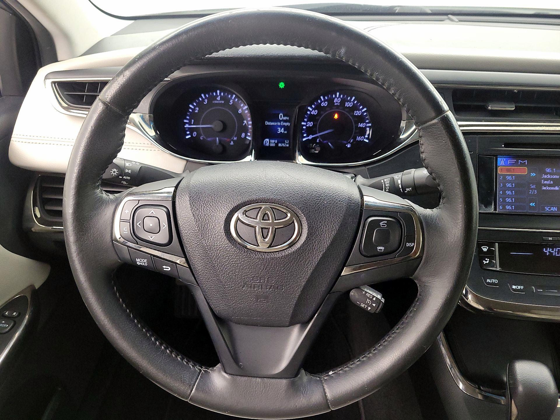 Thumbnail: 2014 Toyota Avalon - 10