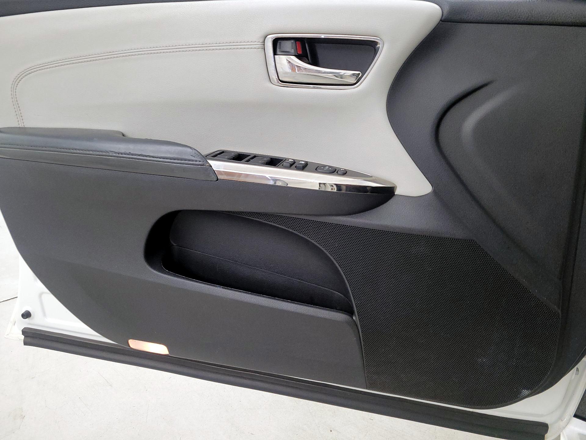 Thumbnail: 2014 Toyota Avalon - 12