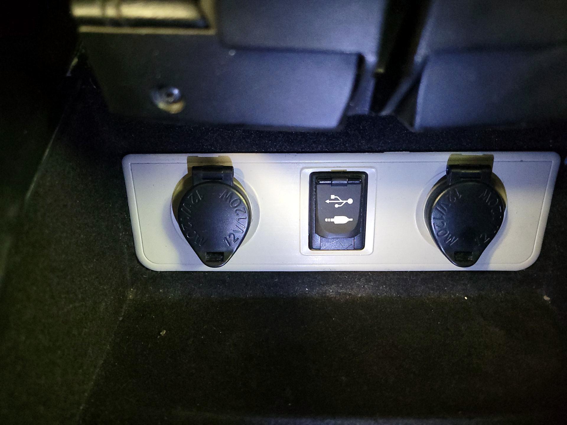 Thumbnail: 2014 Toyota Avalon - 18