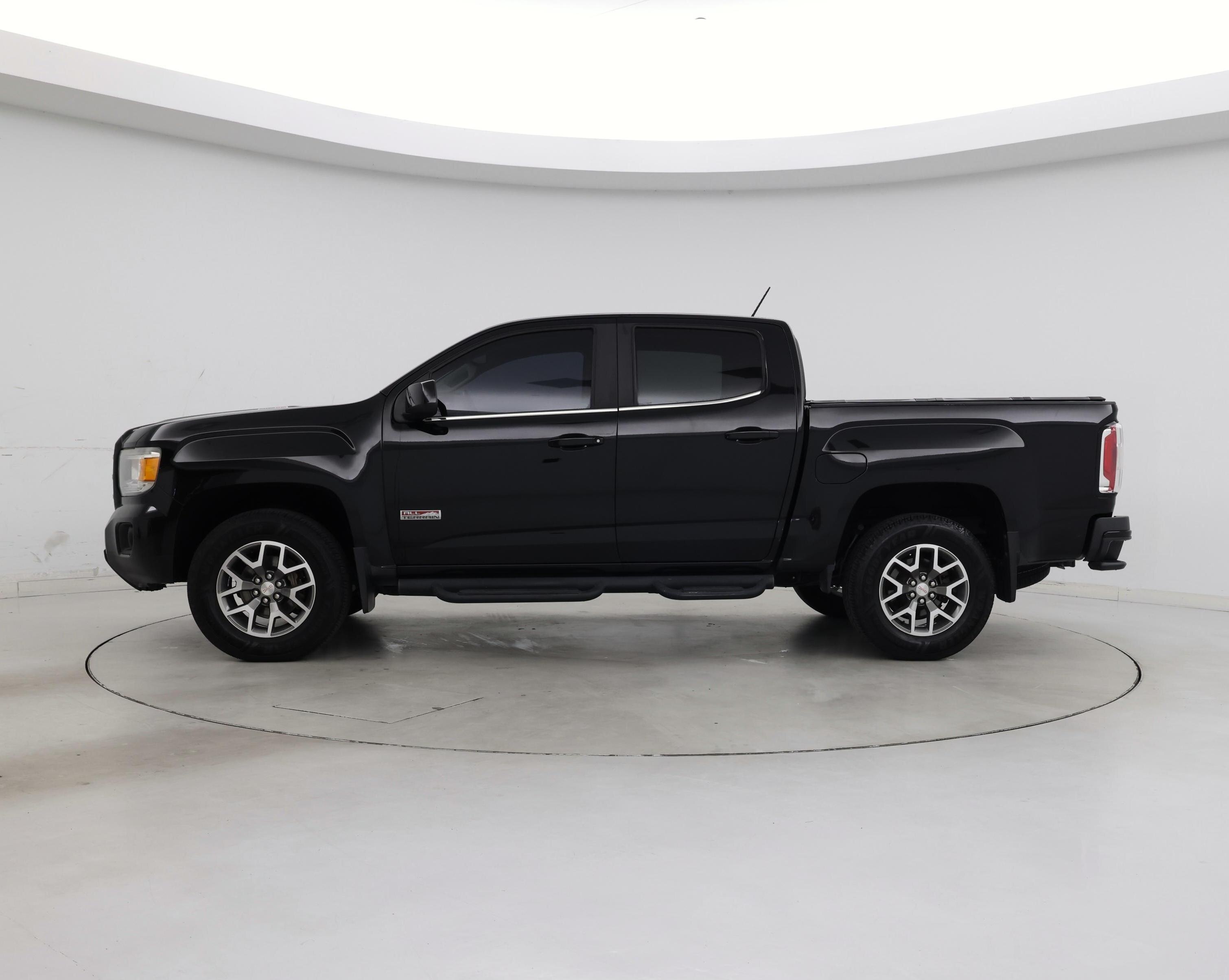 Thumbnail: 2019 GMC Canyon - 3
