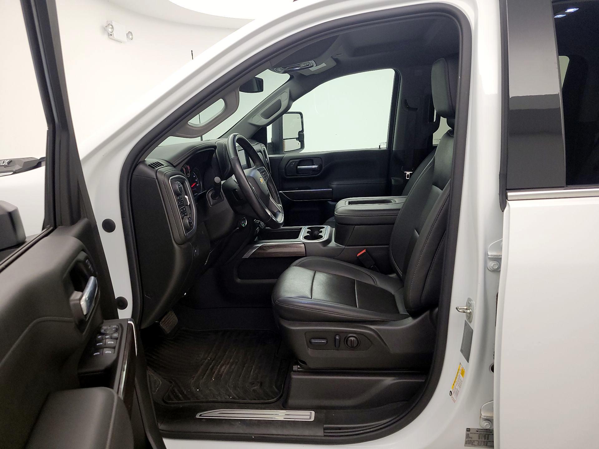 Thumbnail: 2022 Chevrolet Silverado 3500 - 11